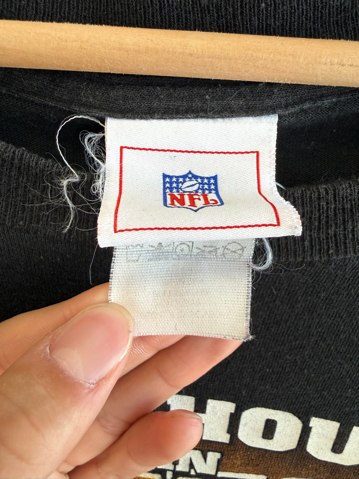 (L) Vintage Packers Vs. Vikings Helmet “Titletown” Tee