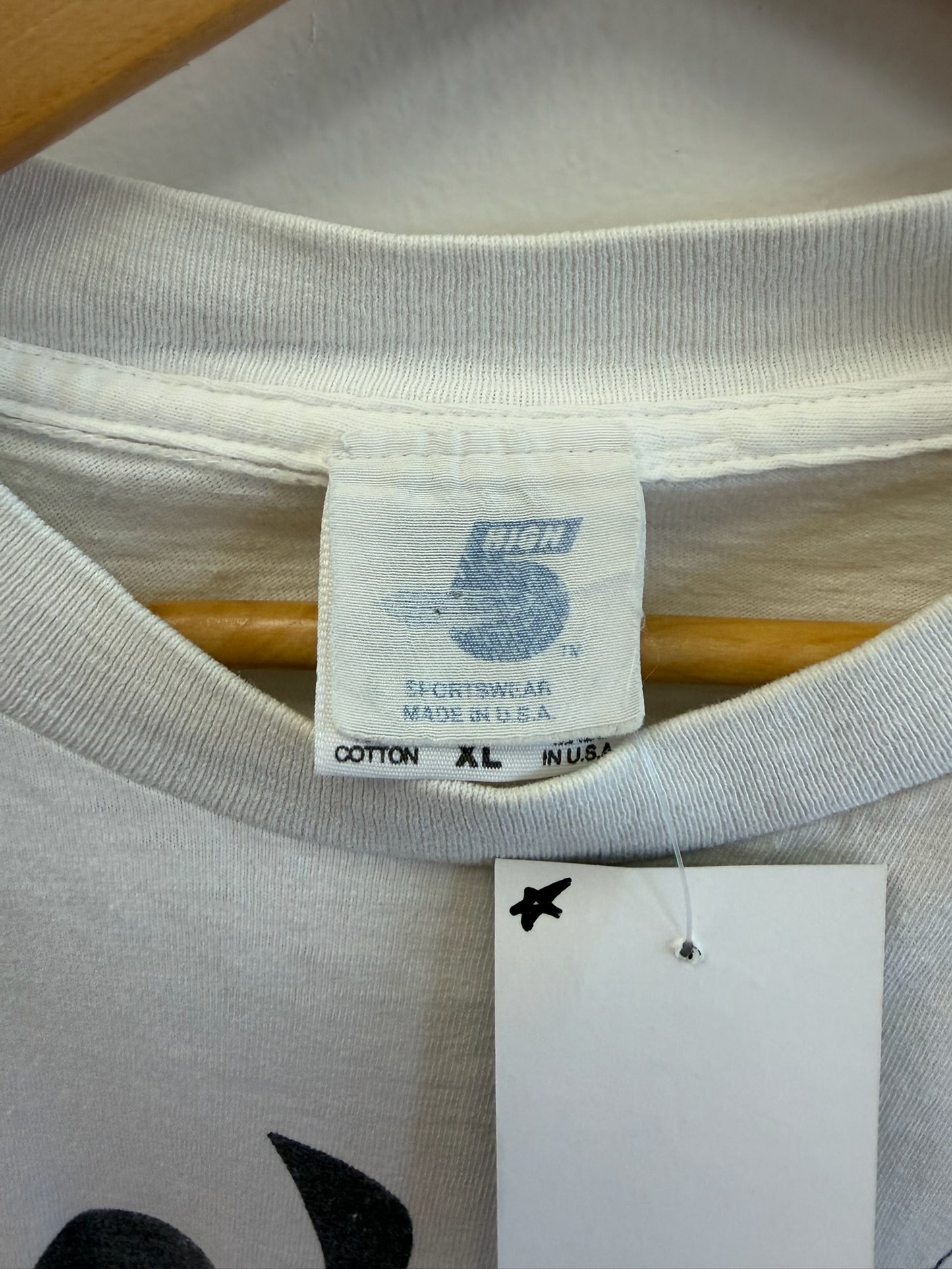 (L) Vintage “Striker” World Cup 1994 Mascot Header Tee