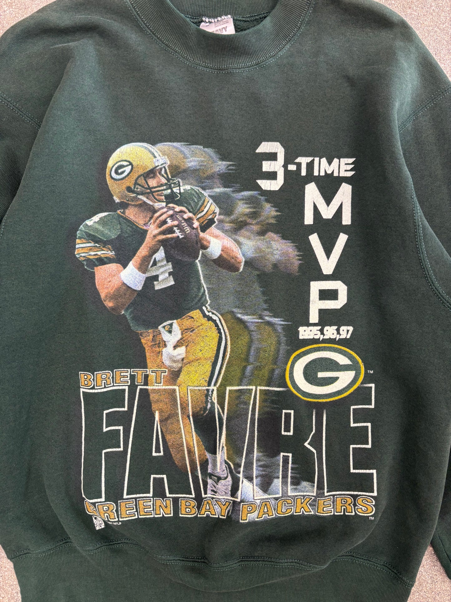 (M) Vintage 90s Fruit of the Loom Green Bay Packers Farve #4 Crewneck