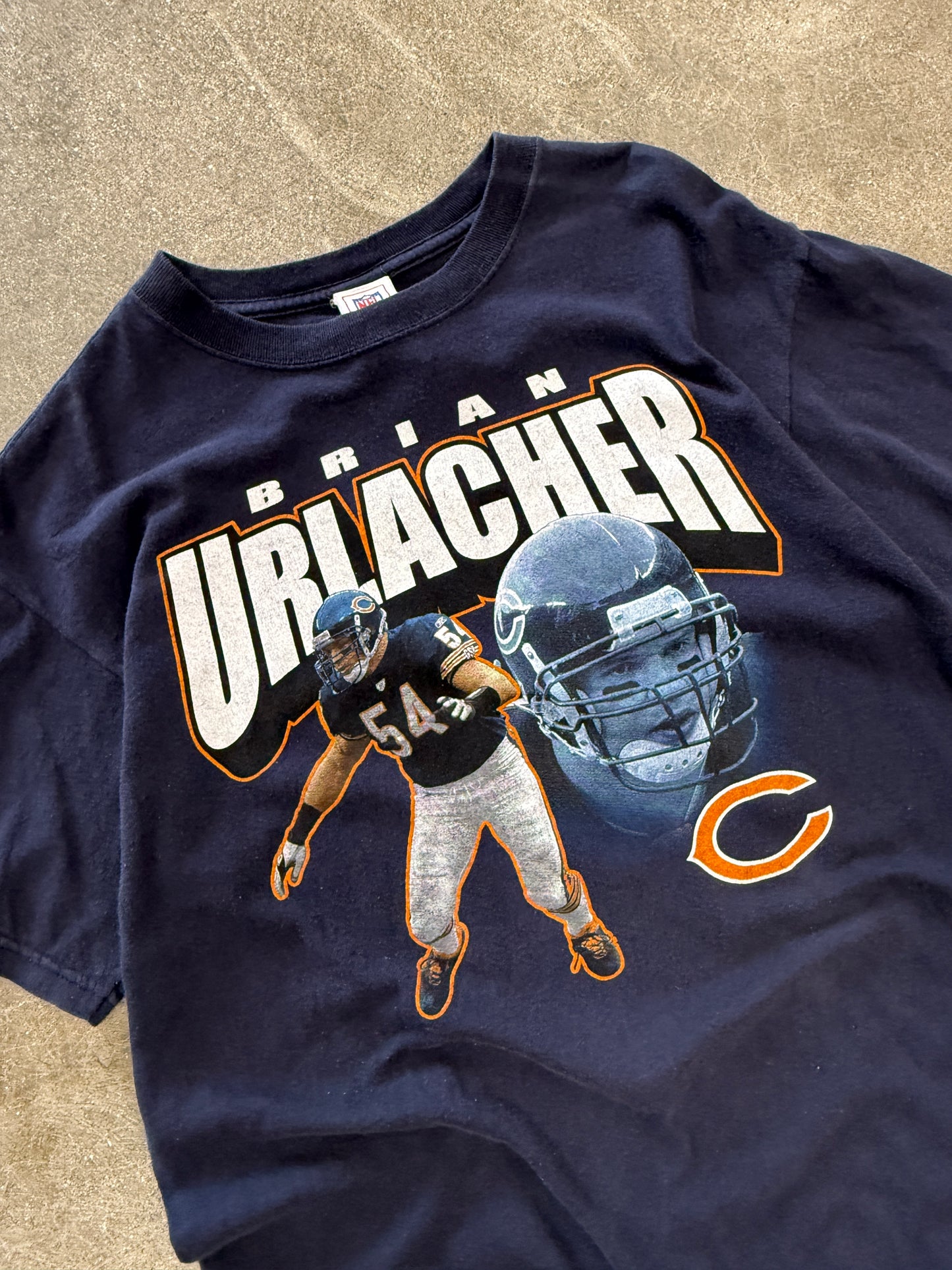 (L) Vintage Brian Urlacher Bears Shirt