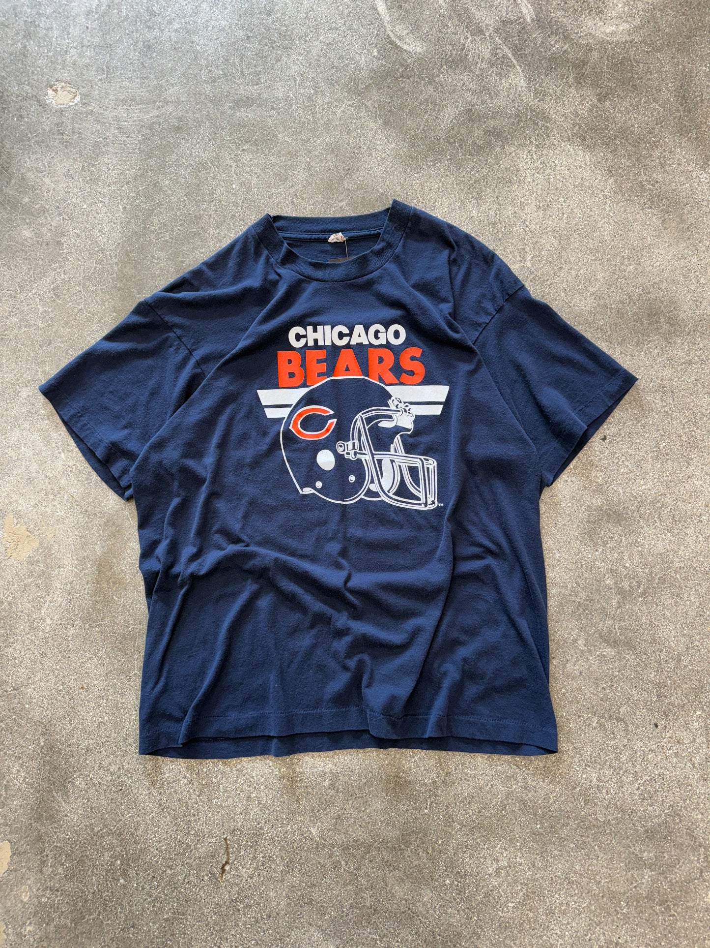 (M) Vintage 90s Chicago Bears Helmet Tee