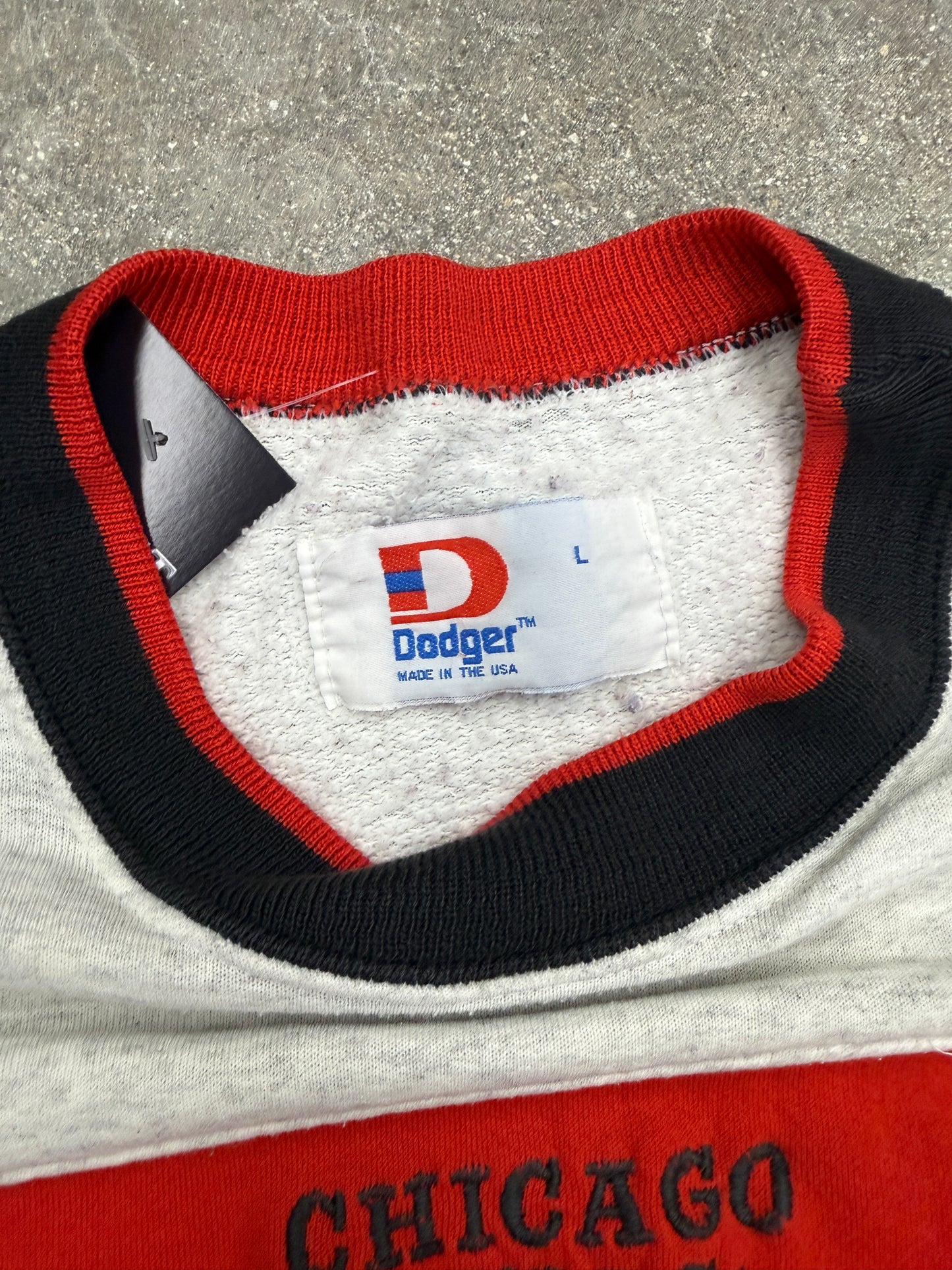 (L) Vintage Chicago Bulls Embroidered Crewneck Sweatshirt