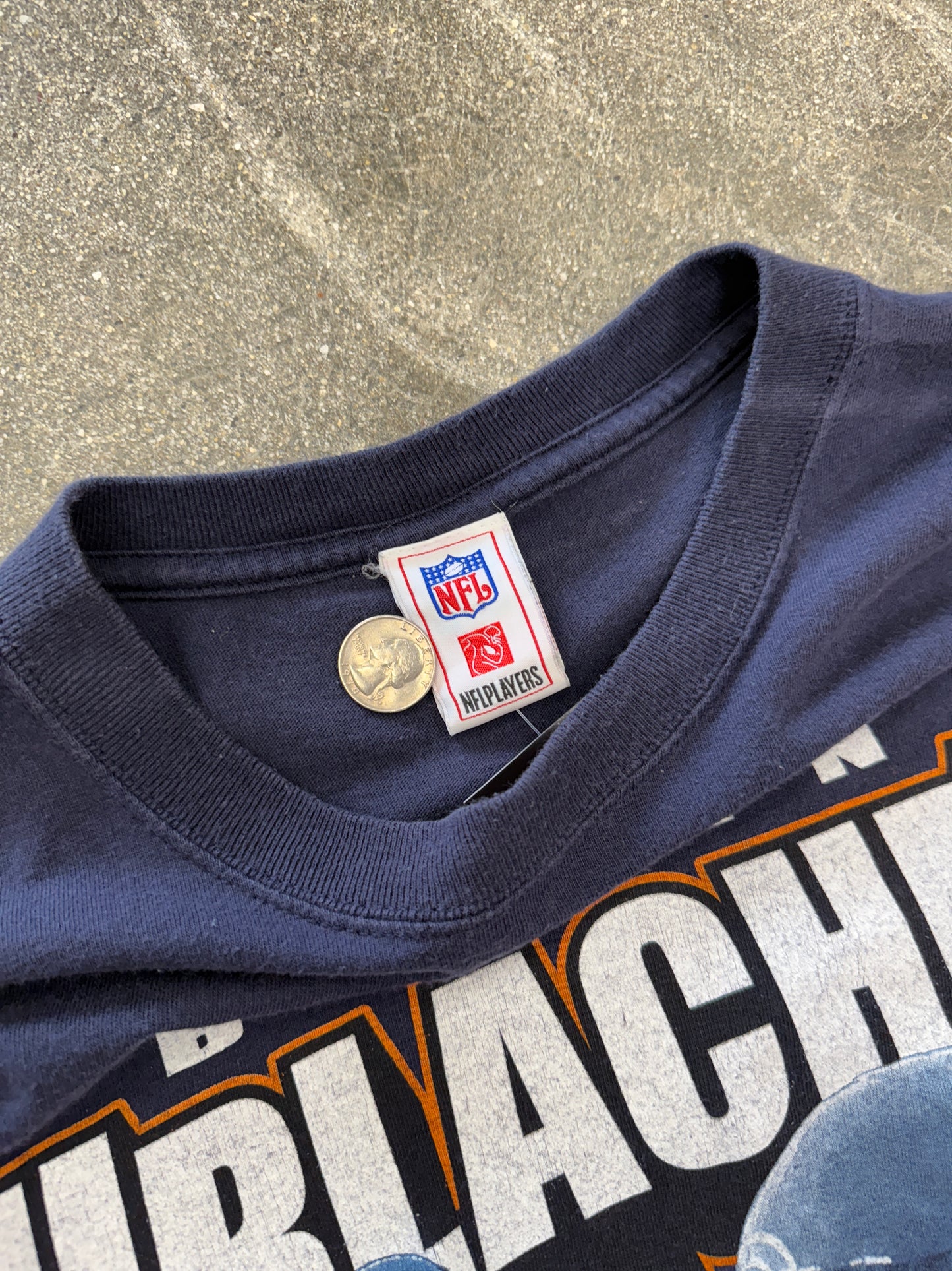 (L) Vintage Brian Urlacher Bears Shirt