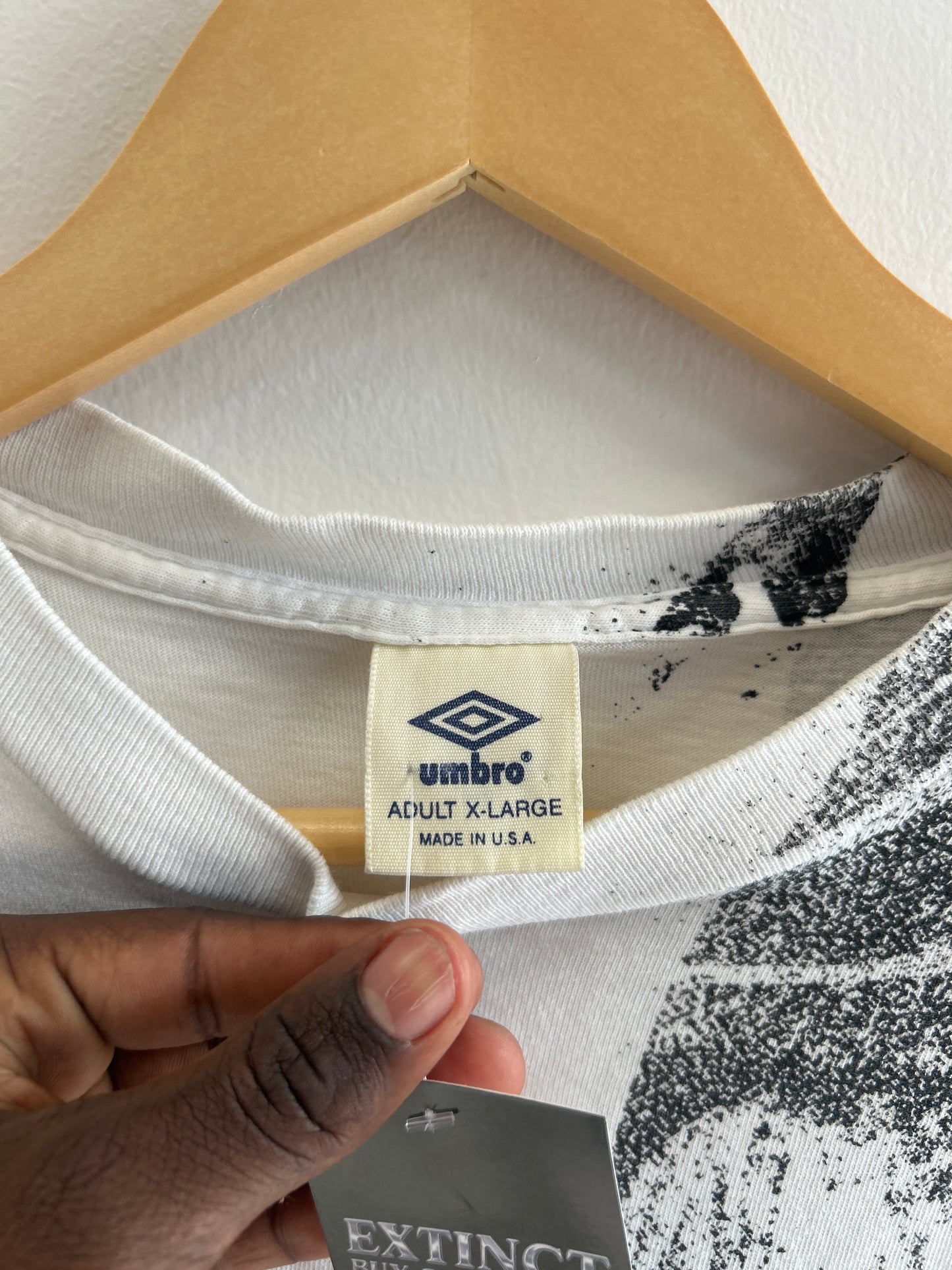 (L) Vintage “Weapons” Umbro Soccer Aop Tee