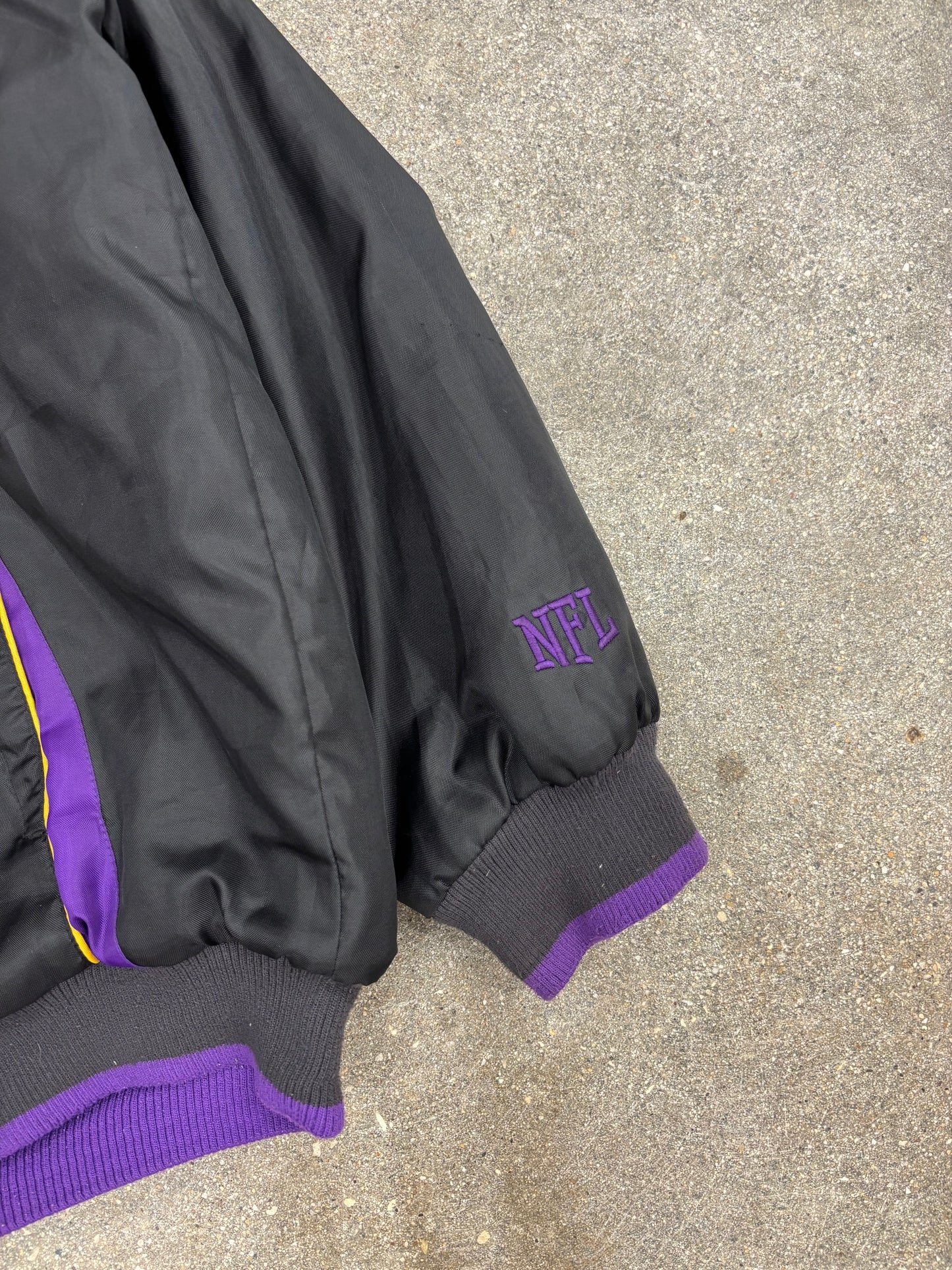 (L) NFL Minnesota Vikings Black Zip Up Jacket