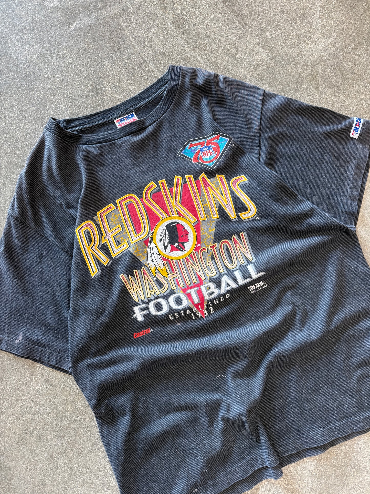(L) Vintage Washington Redskins Tee