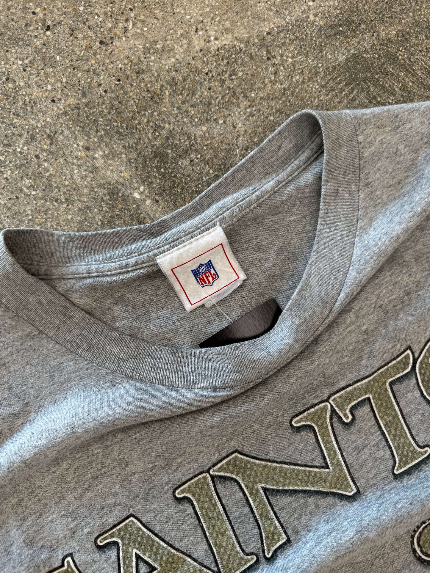 (L) Vintage Saints Shirt