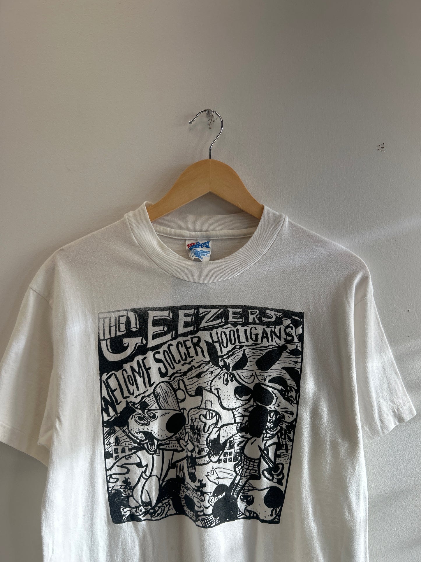 (M) Vintage World Cup 1994 “Striker” Mascot Hooligans tee