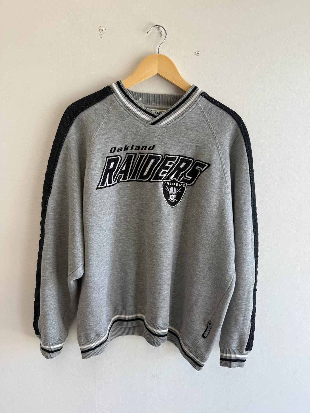 (L) Vintage Oakland Raiders Lee Sports Crewneck