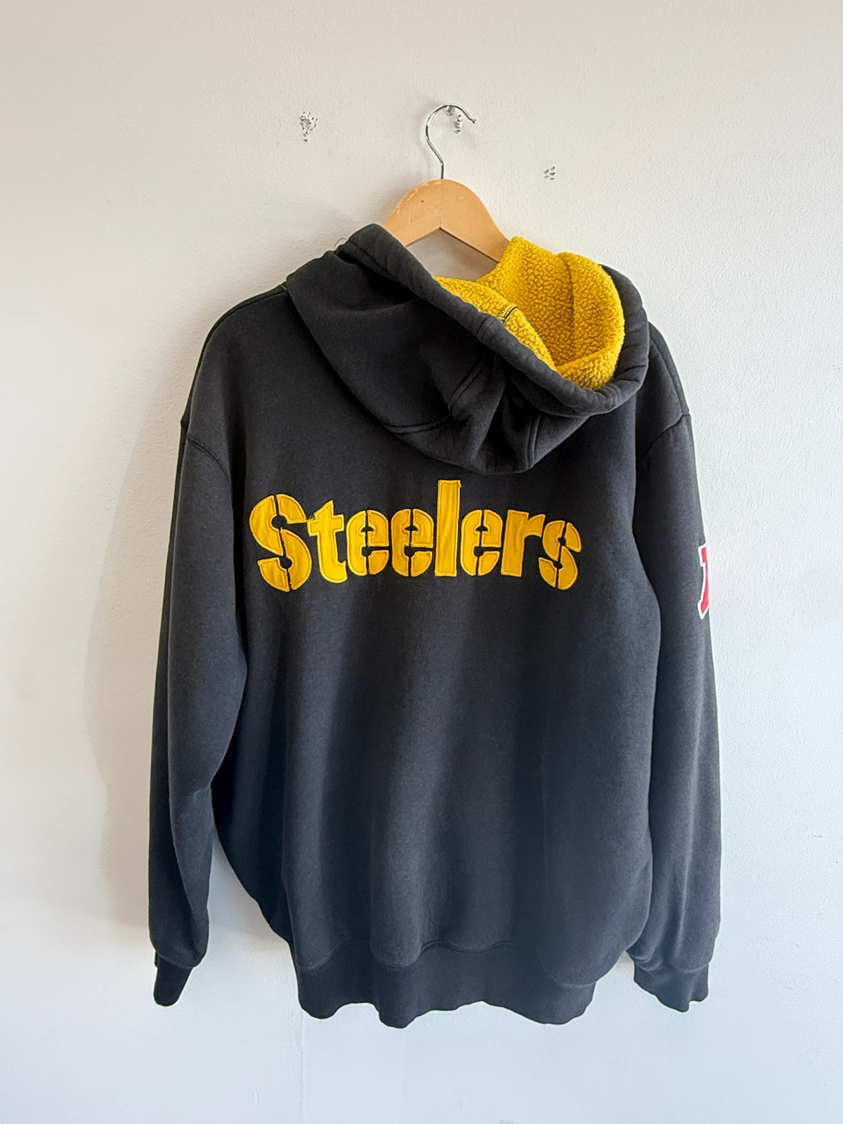 (XL) Pittsburgh Steelers Zip-up Hoodie