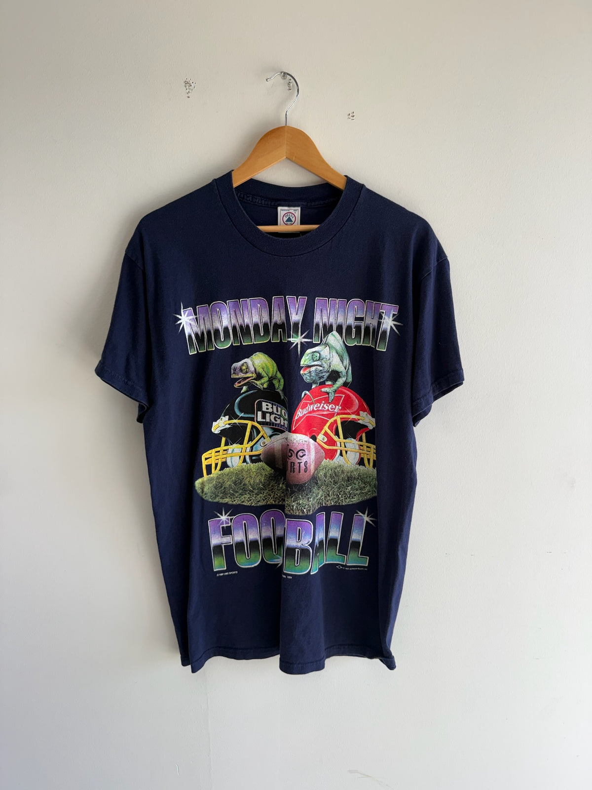 (L) MNF Budweiser Chameleon Tee
