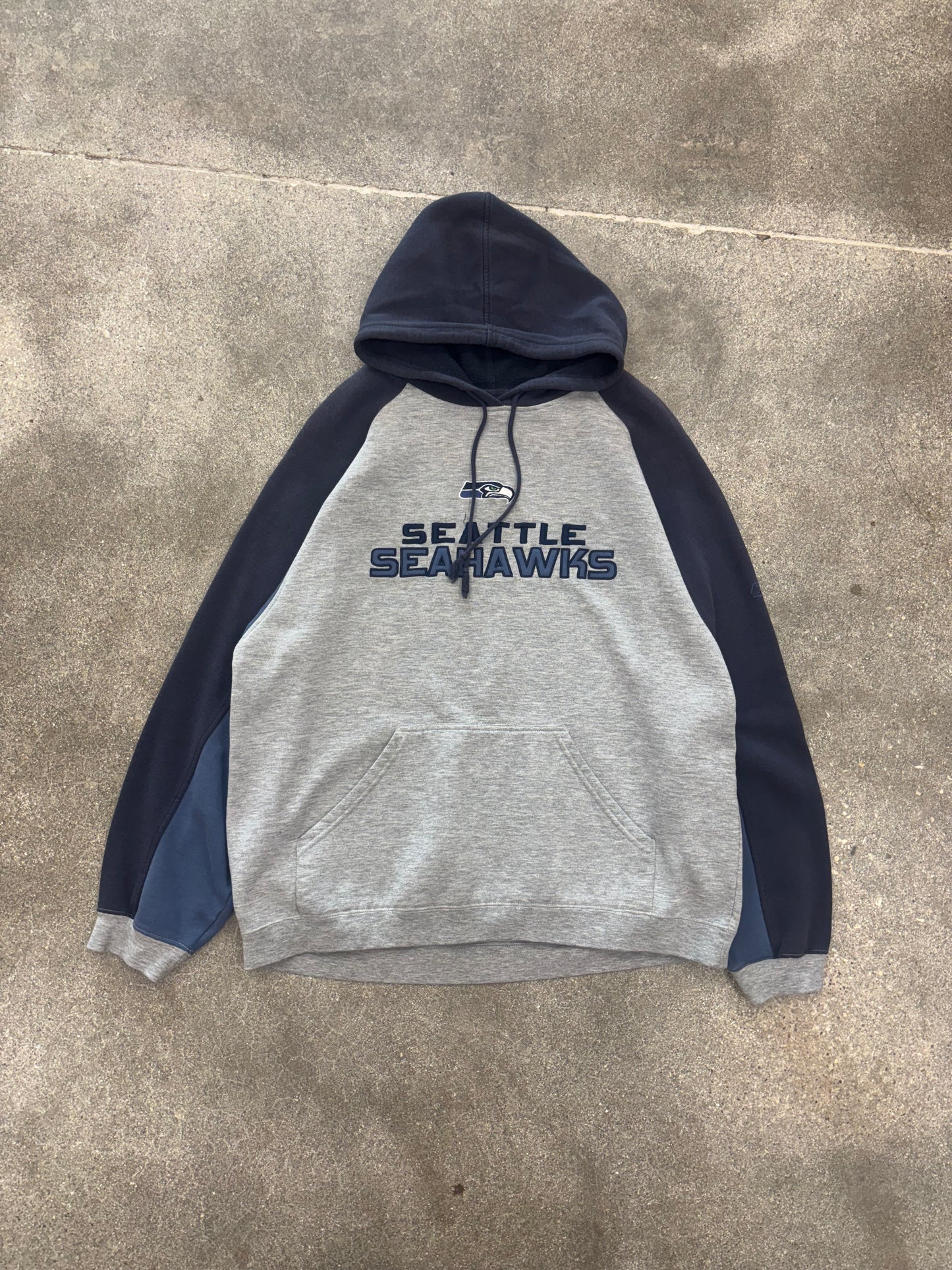 (L) Vintage 00s Reebok Seattle Seahawks Hoodie