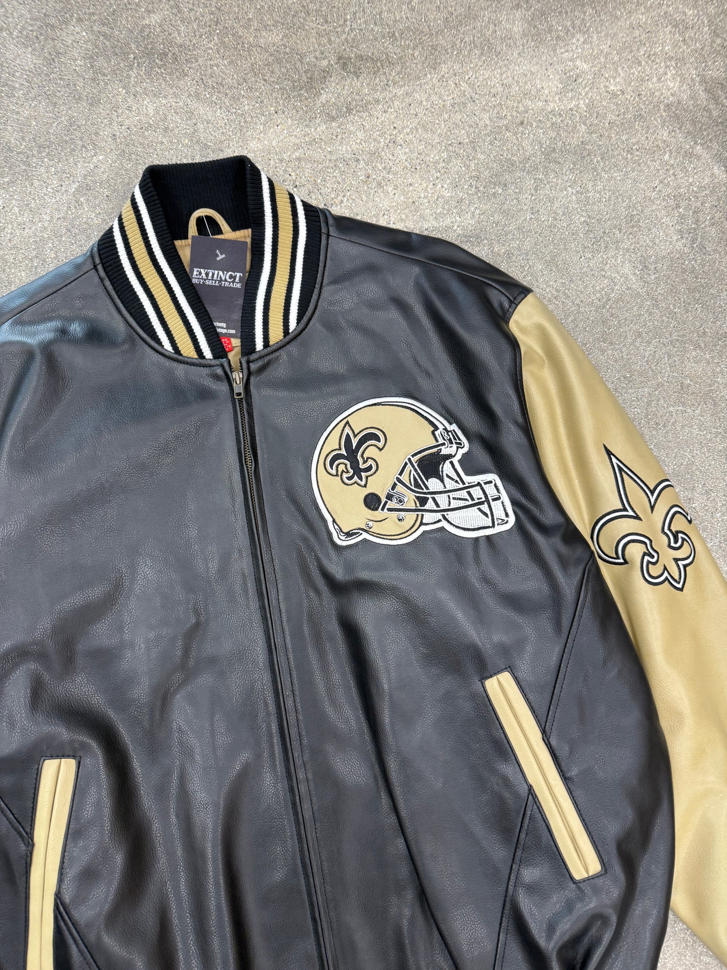 (XL) Vintage NFL Saints Leather Jacket