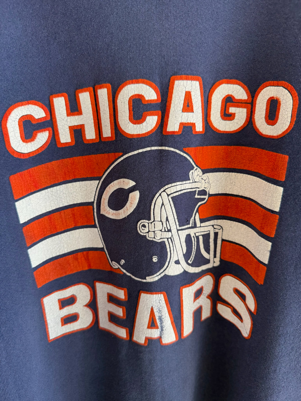 (L) Vintage Chicago Bears Helmet Crewneck