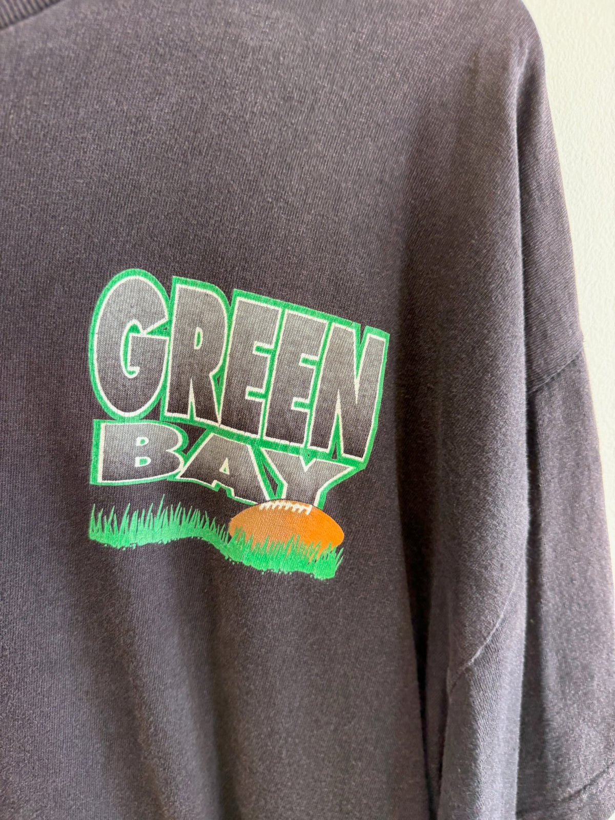 (XL) Green Bay Packers “Kiss My Grass” Tee
