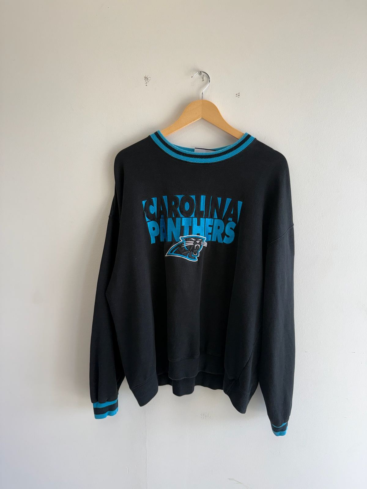 (XL) Vintage Carolina Panthers Pro Player Crewneck