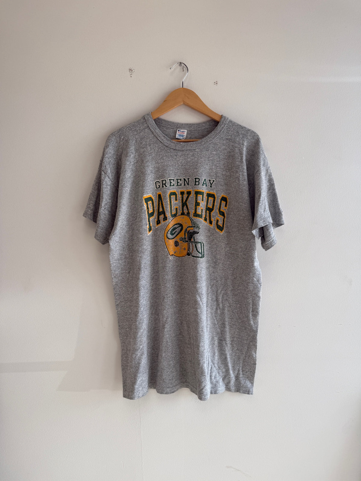 (L) 80s Champion Packers Helmet Tee