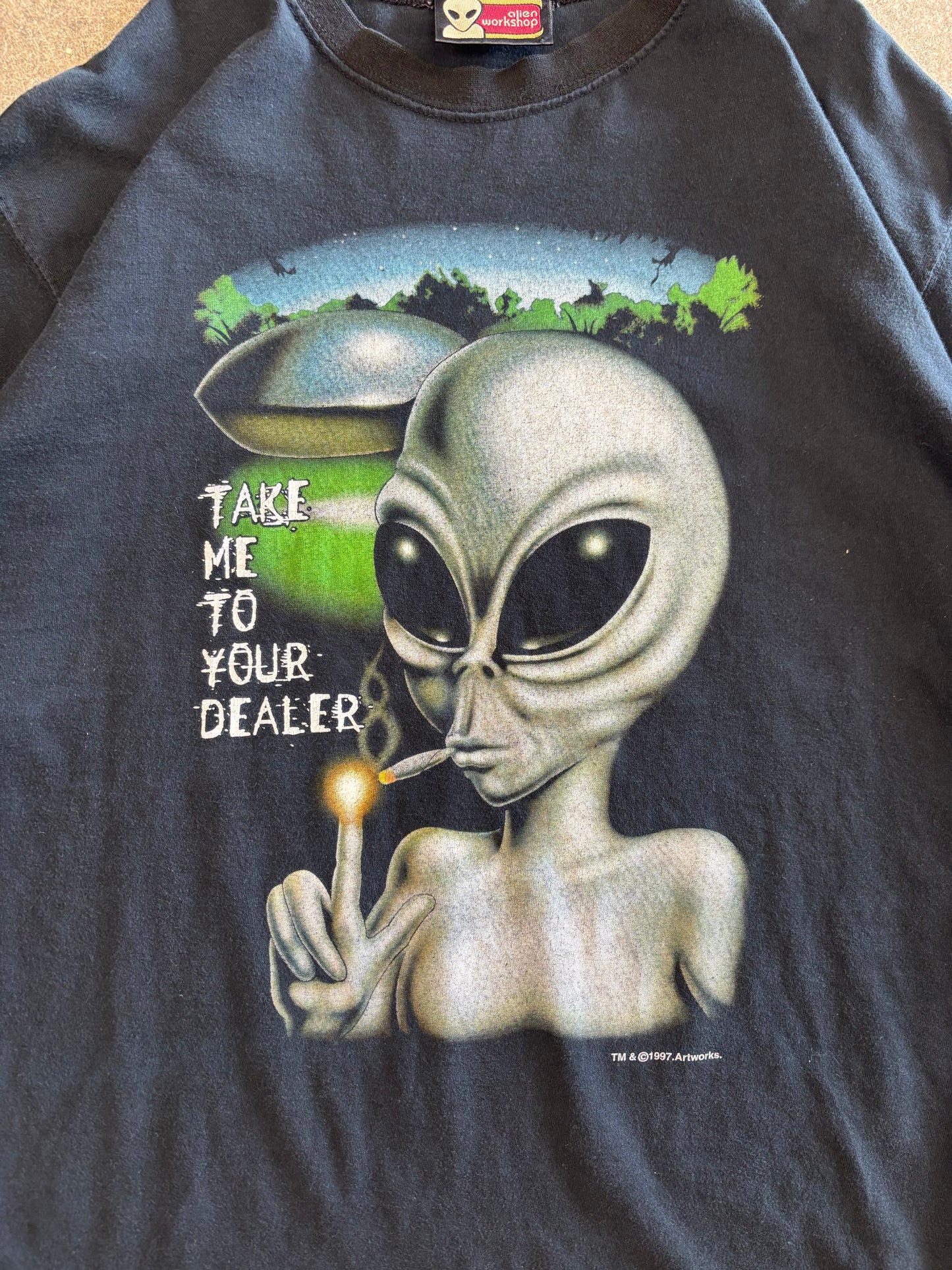 (XL) Vintage 1997 Alien Workshop “Take Me To Your Dealer” Weed Tee Shirt