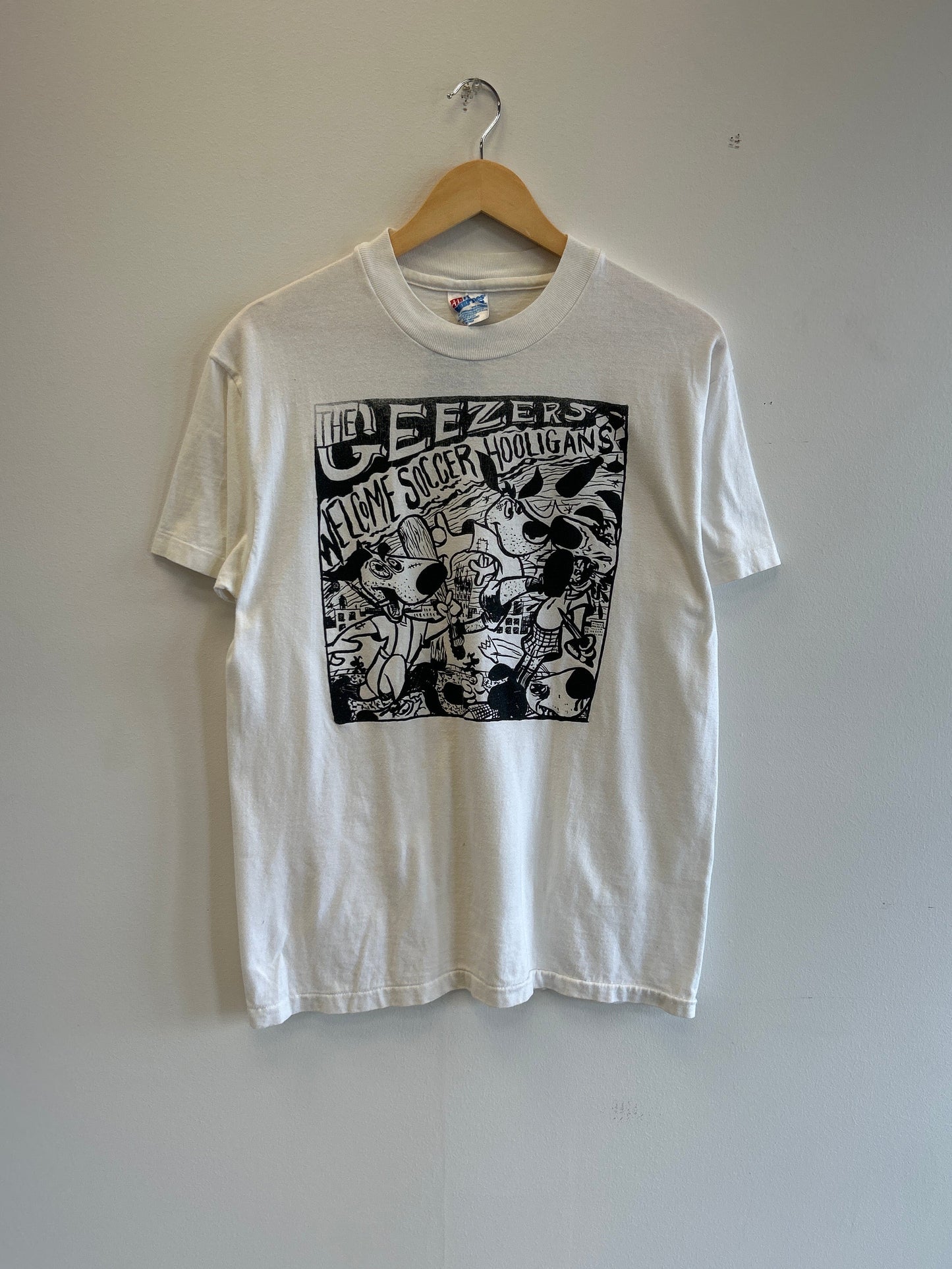 (M) Vintage World Cup 1994 “Striker” Mascot Hooligans tee