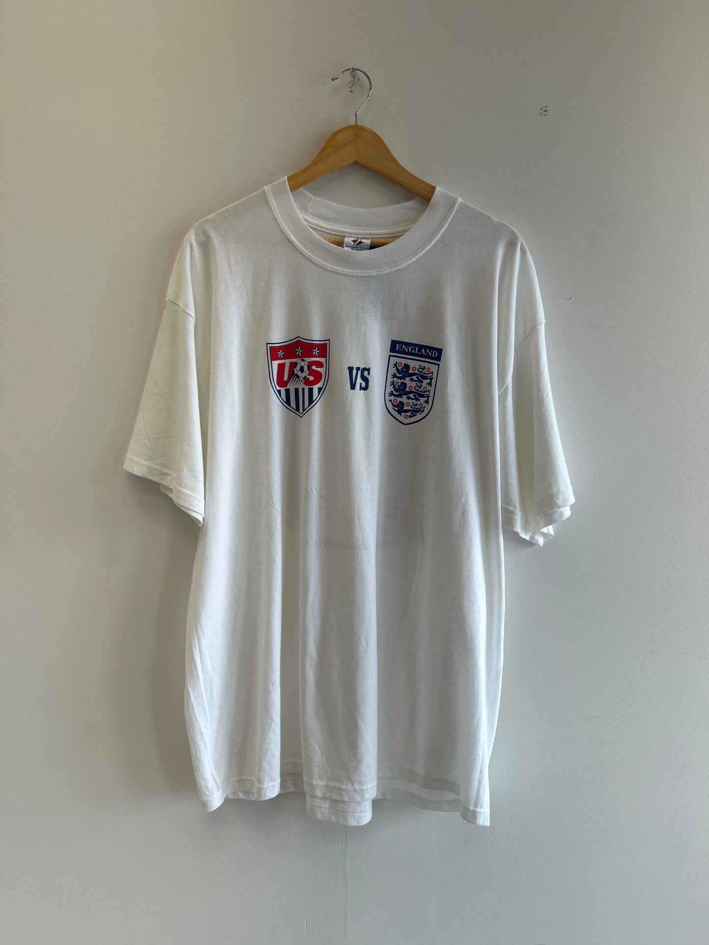 (XL) Vintage USA vs England Roster Tee
