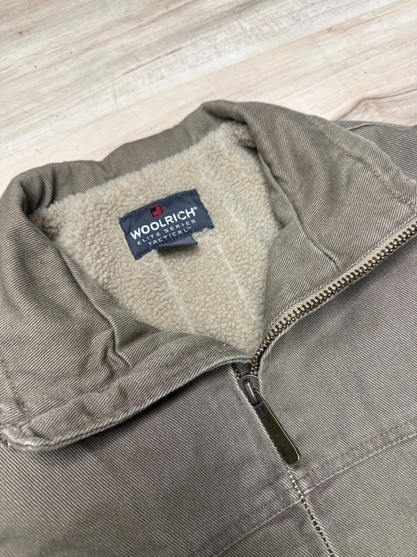 (L) Vintage Woolrich Sherpa Lined Jacket