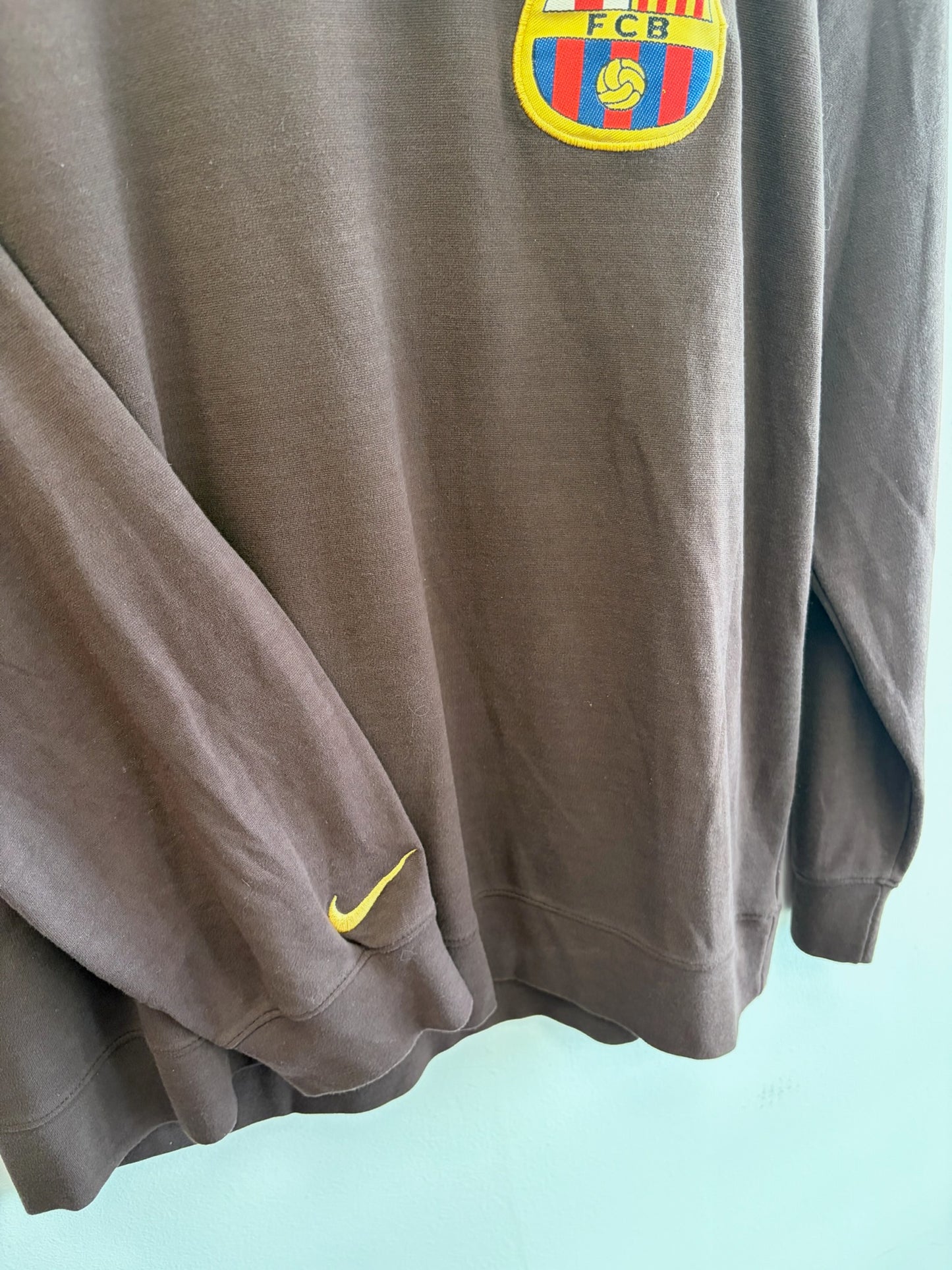 (M) Vintage Nike Barcelona Longsleeve shirt