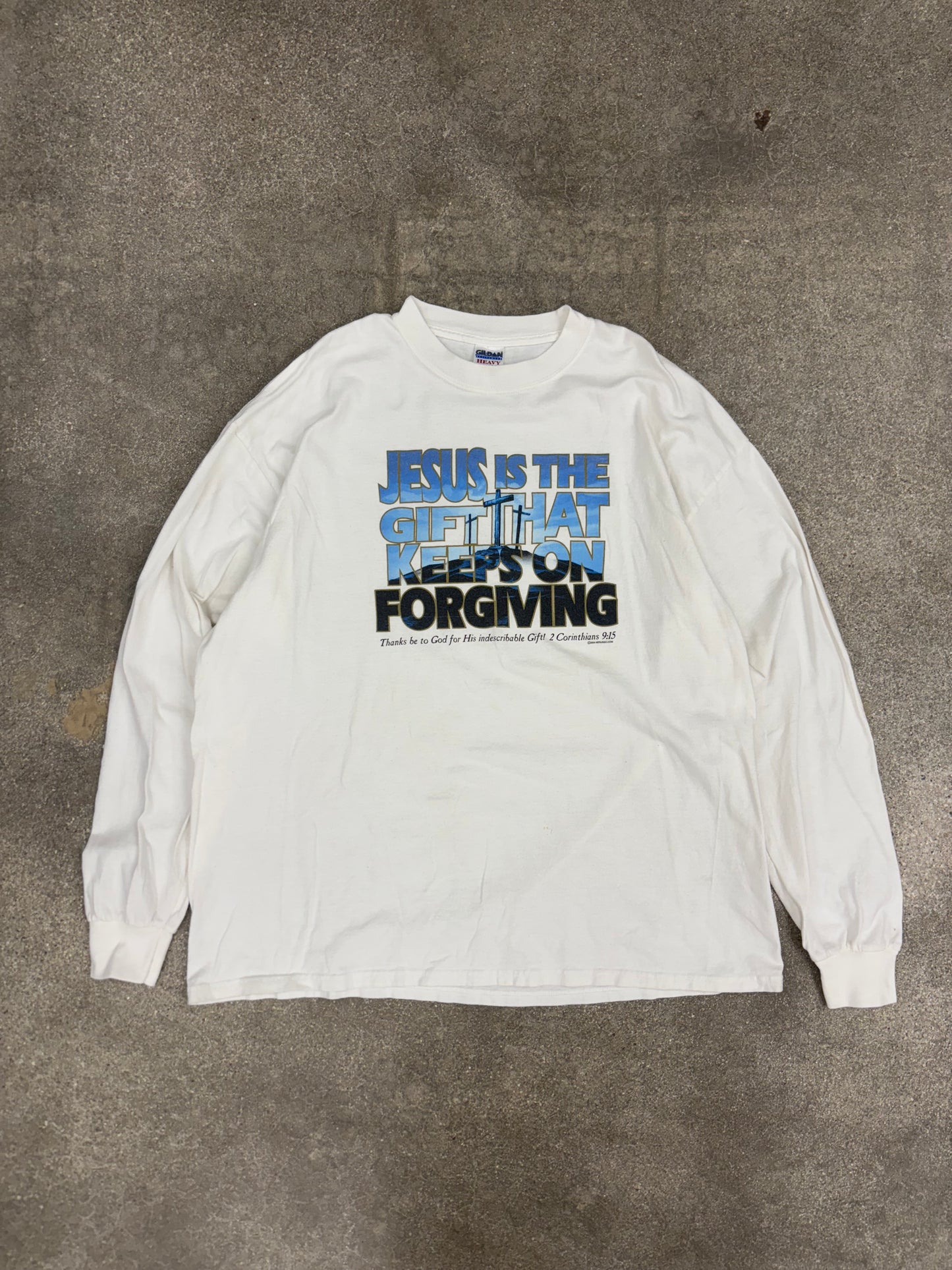 (XXL) Vintage 2004 Jesus Is The Gift That Keeps On Forgiving Longsleeve T-Shirt