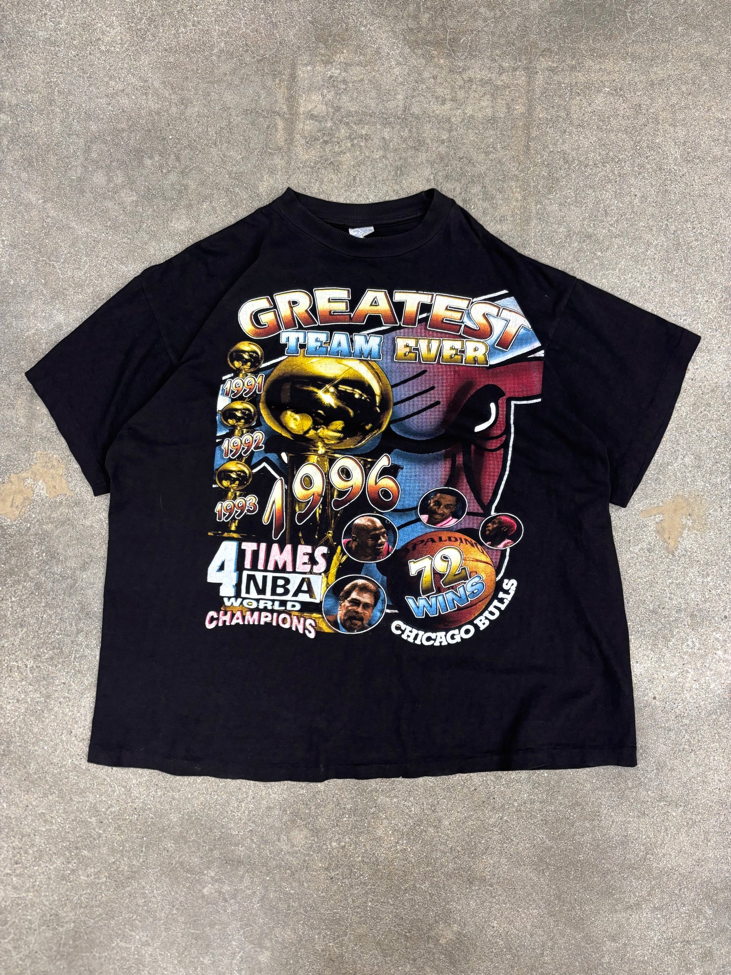 (XXL) Vintage 1996 Chicago Bulls 4 Times NBA Champions Rap Tee Shirt