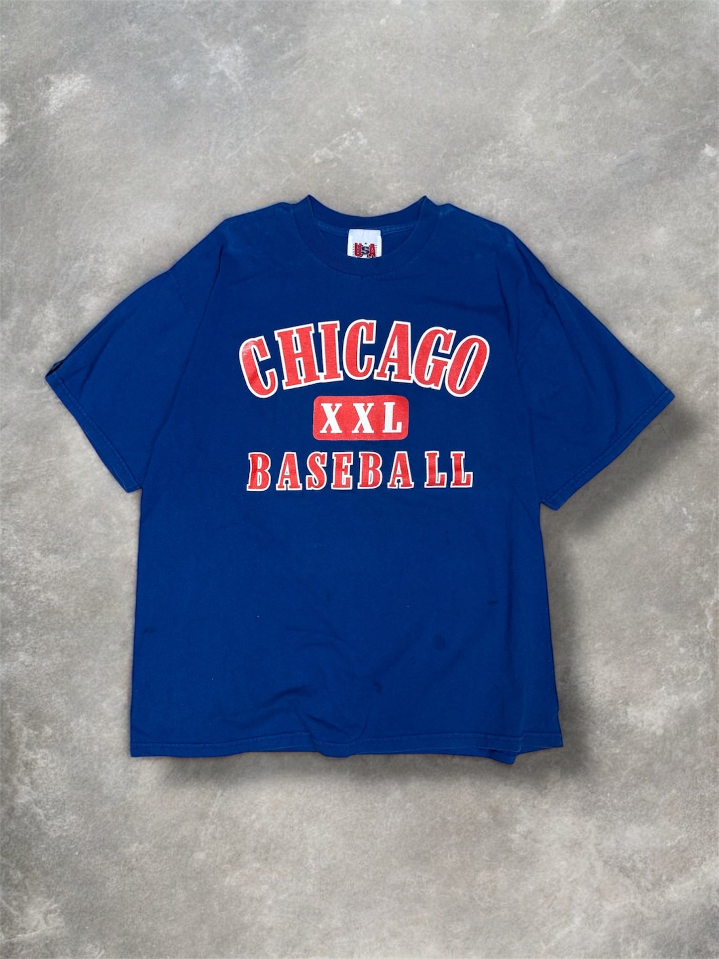 (L/XL) Vintage Chicago Cubs Spellout Tee