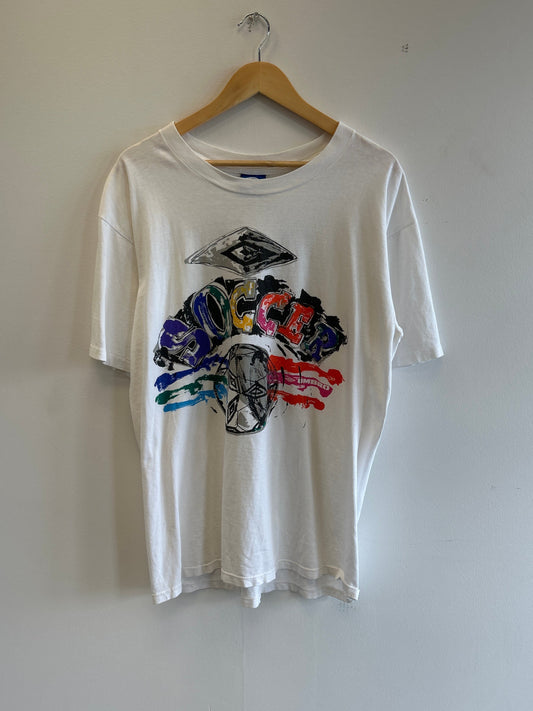 (M) Vintage Umbro Soccer shirt