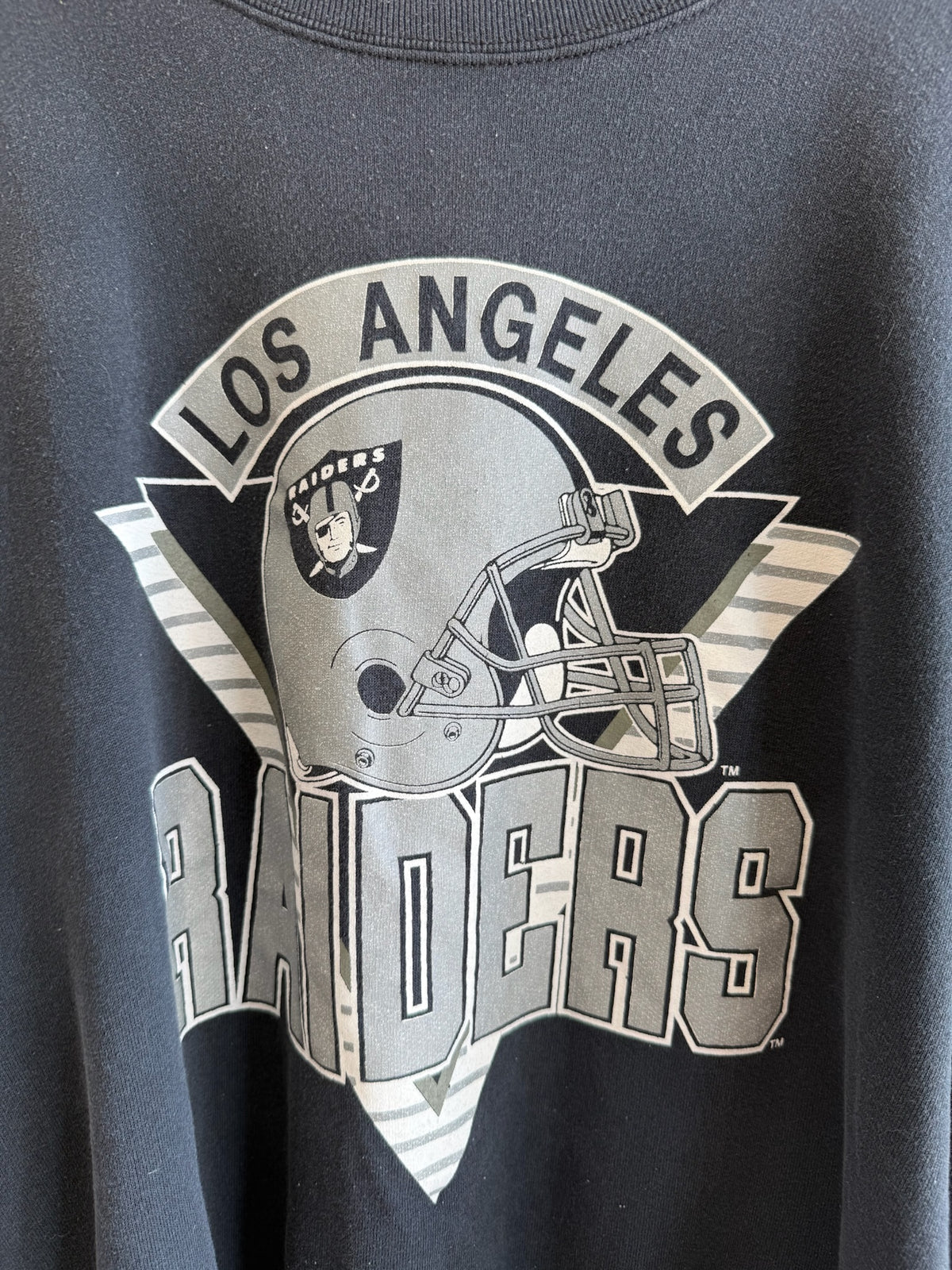 (XL) Vintage Los Angeles Raiders Helmet Crewneck