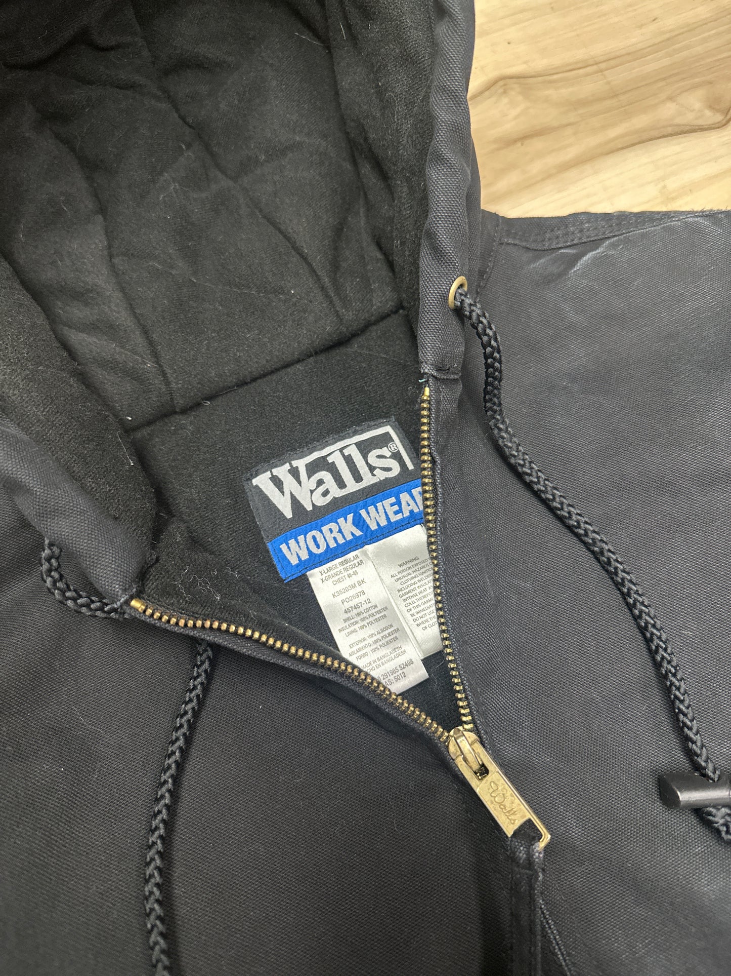 (XL) Vintage Walls Jacket