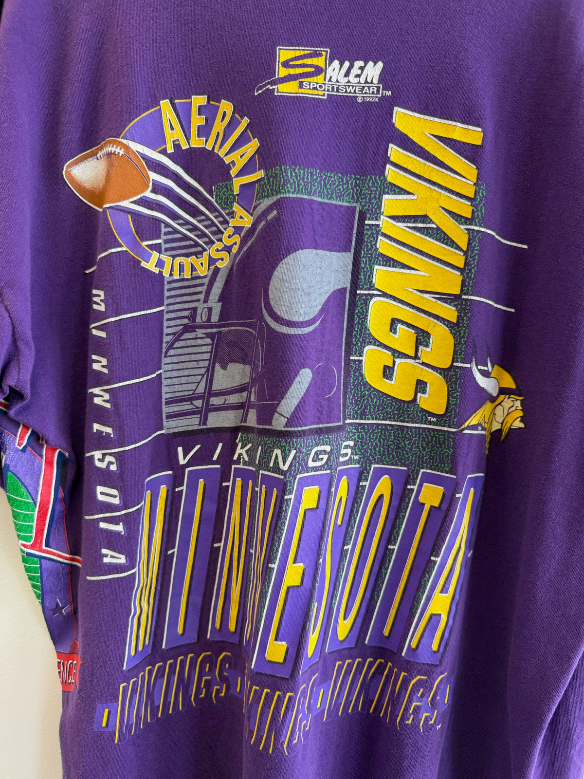 (XL) Vintage Minnesota Vikings Salem Wraparound Tee