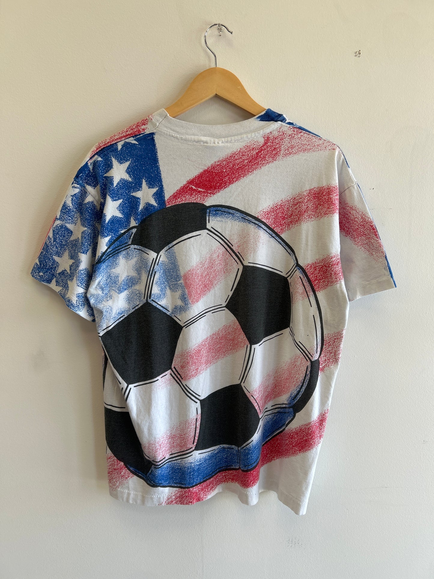 (M) Vintage USA Soccer ball & flag Aop tee