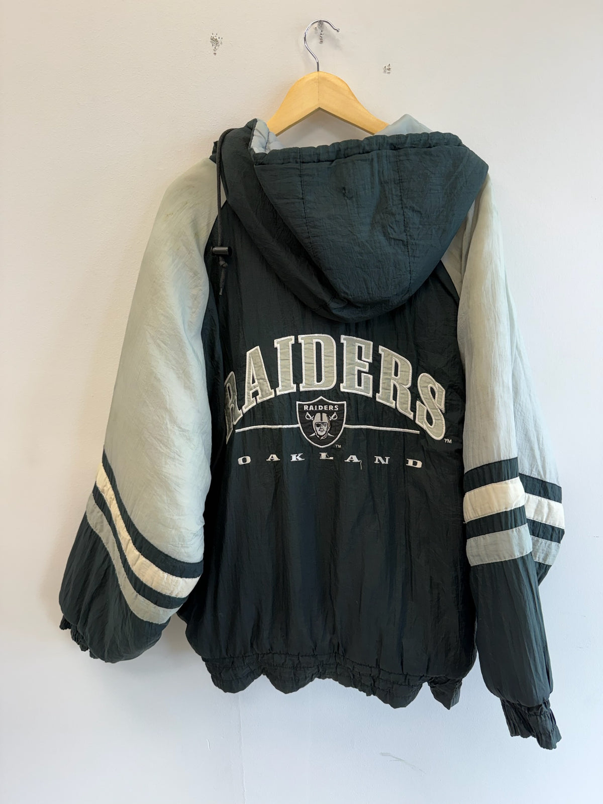 (L) Oakland Raidsrs Logo 7 Puffer Jacket