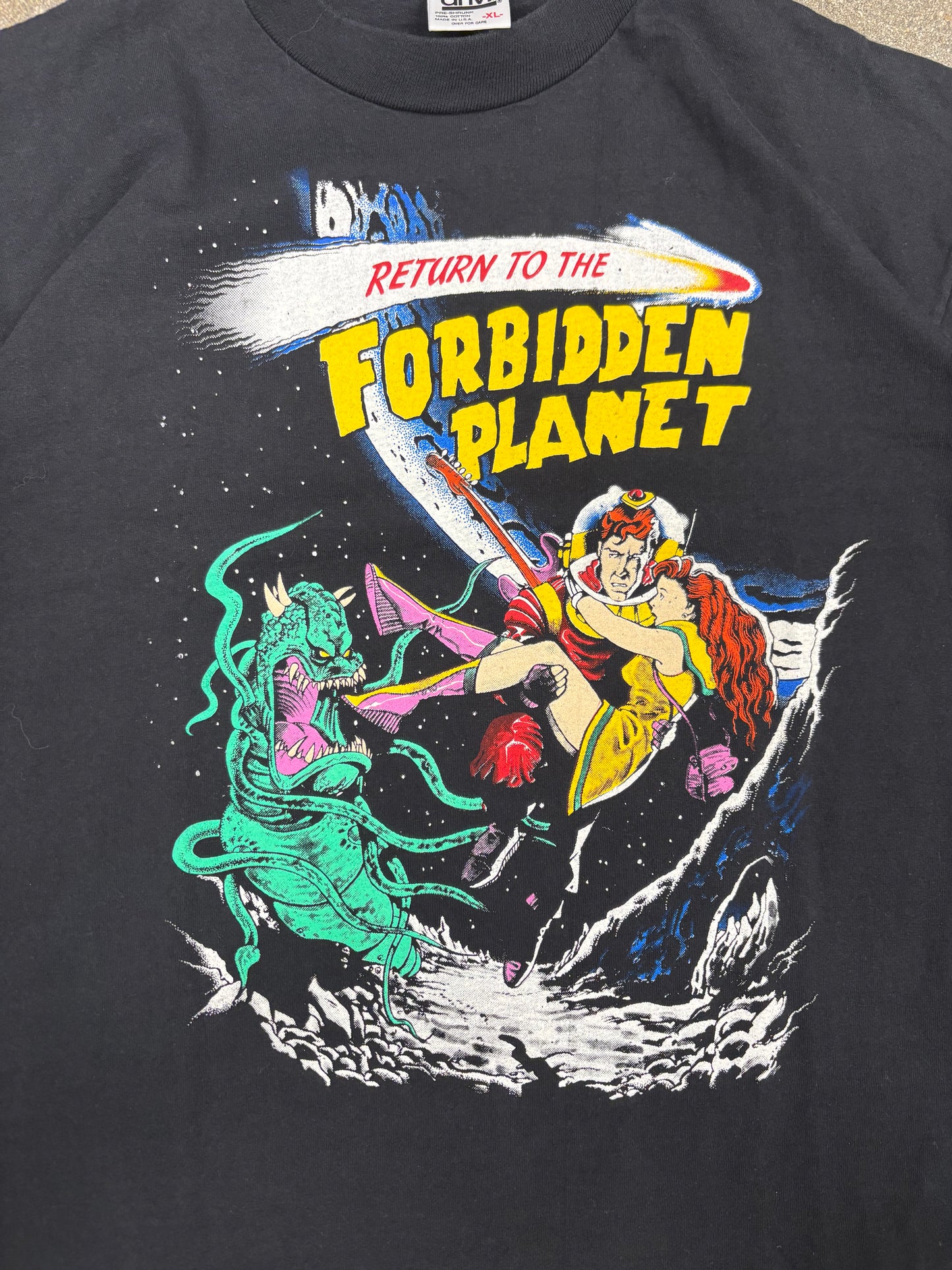 (L) Vintage Return to the Forbidden Planet Comic Graphic Tee shirt