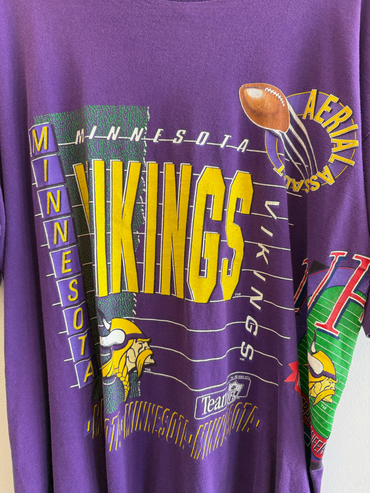 (XL) Vintage Minnesota Vikings Salem Wraparound Tee