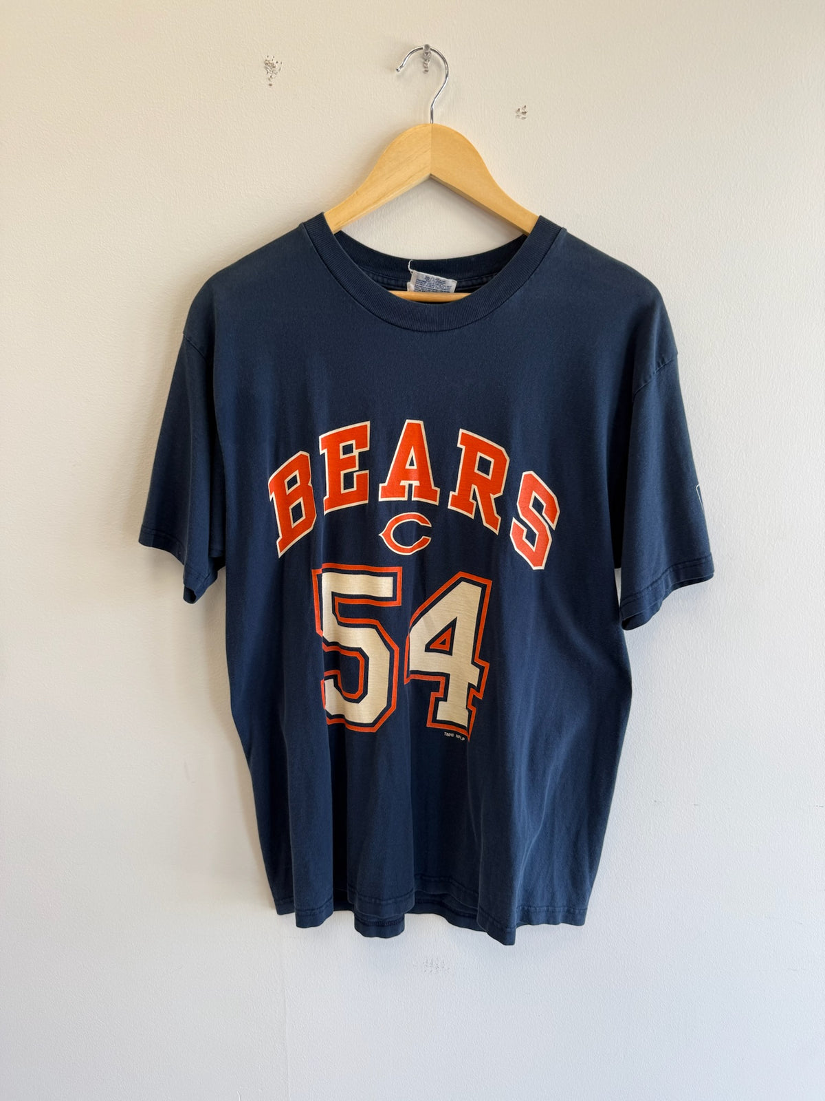 (L) Vintage Chicago Bears Urlacher shirt