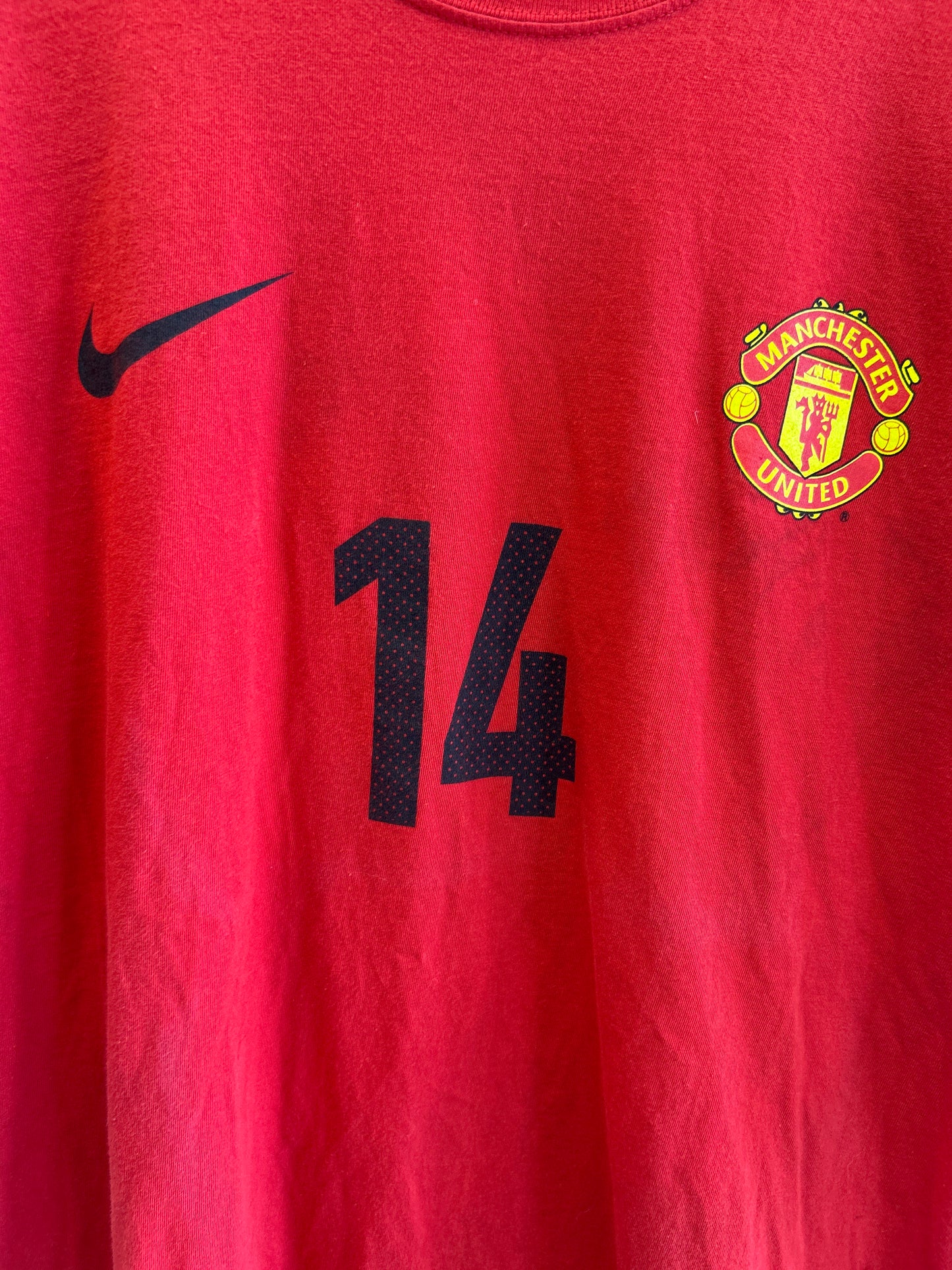 (M) Vintage Manchester United Chicharito nike shirt