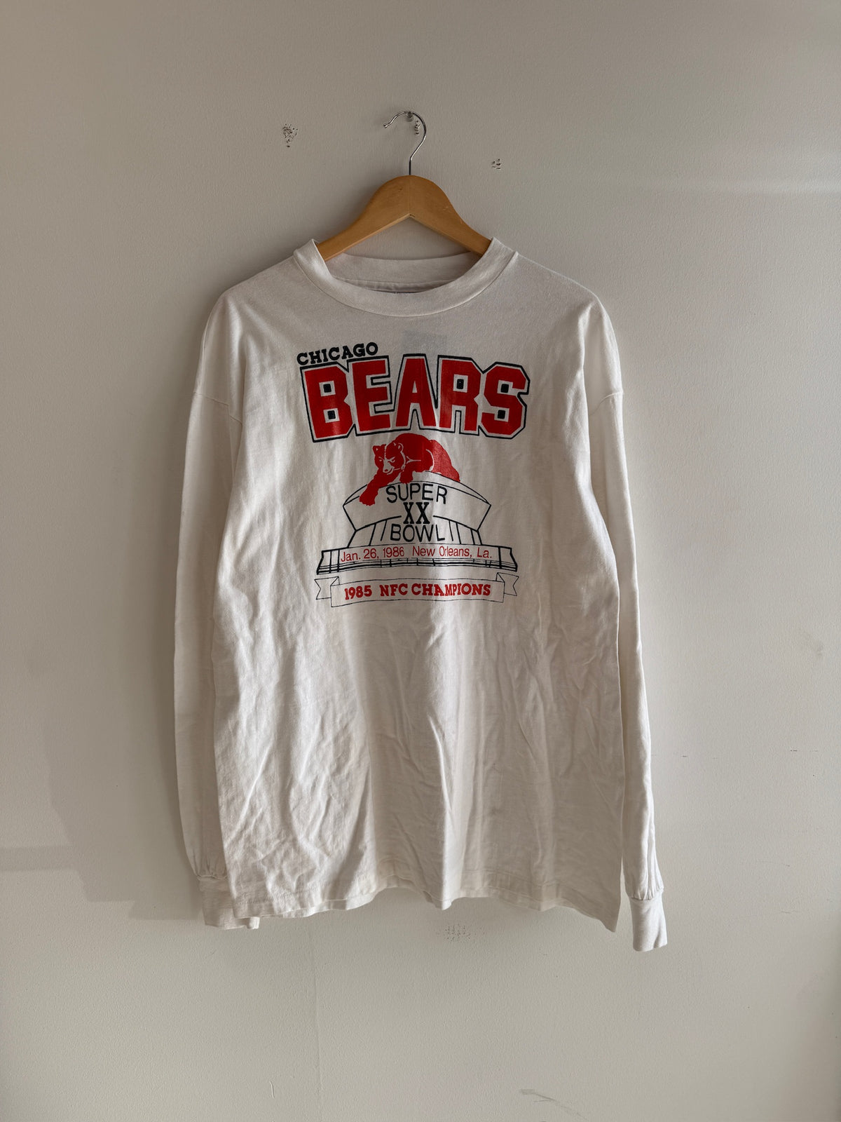 (L) 1985 NFC Champions Chicago Bears longsleeve shirt