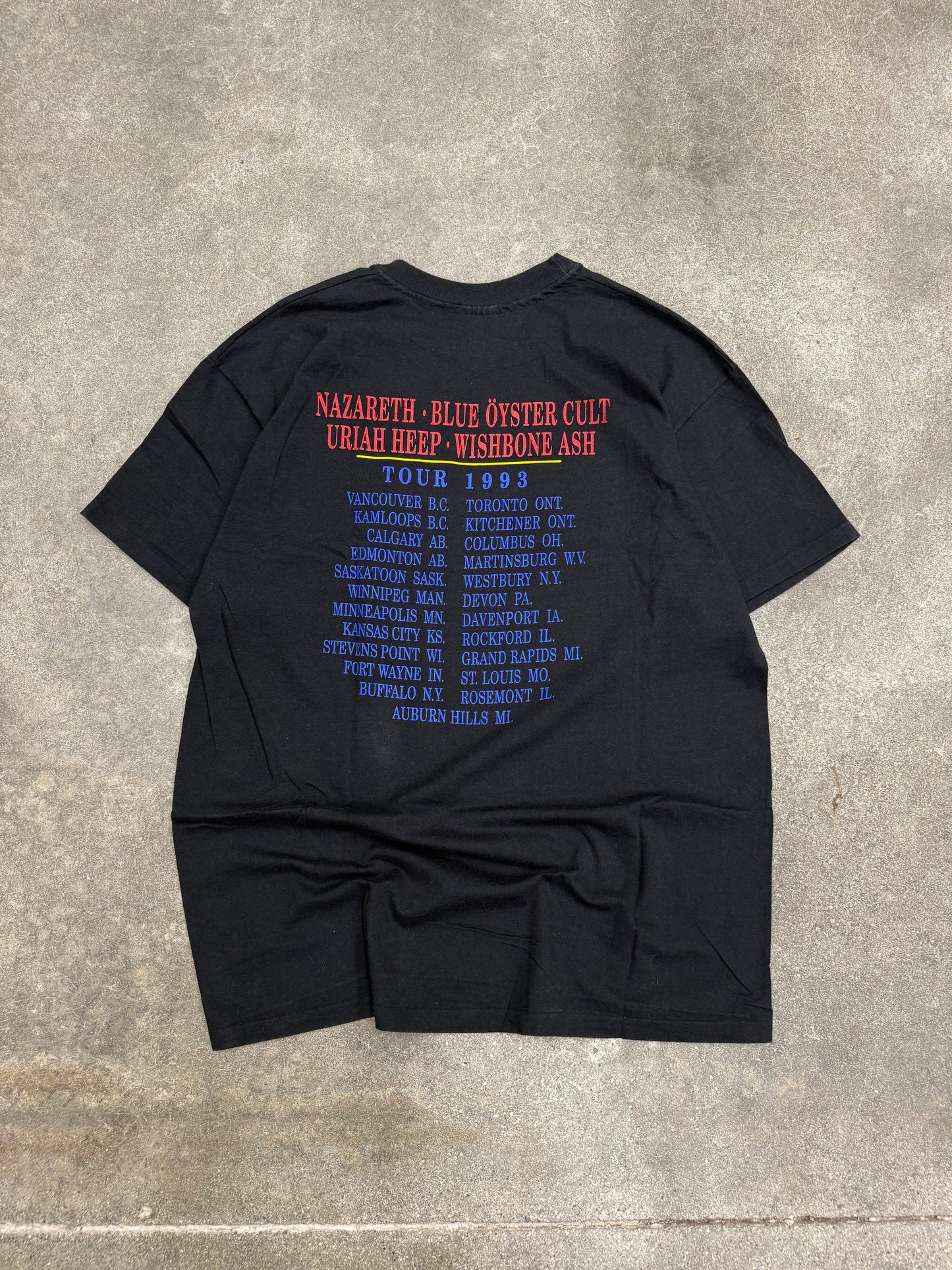 (L/XL) Vintage 1993 Total Recall Tour Band Tee Shirt