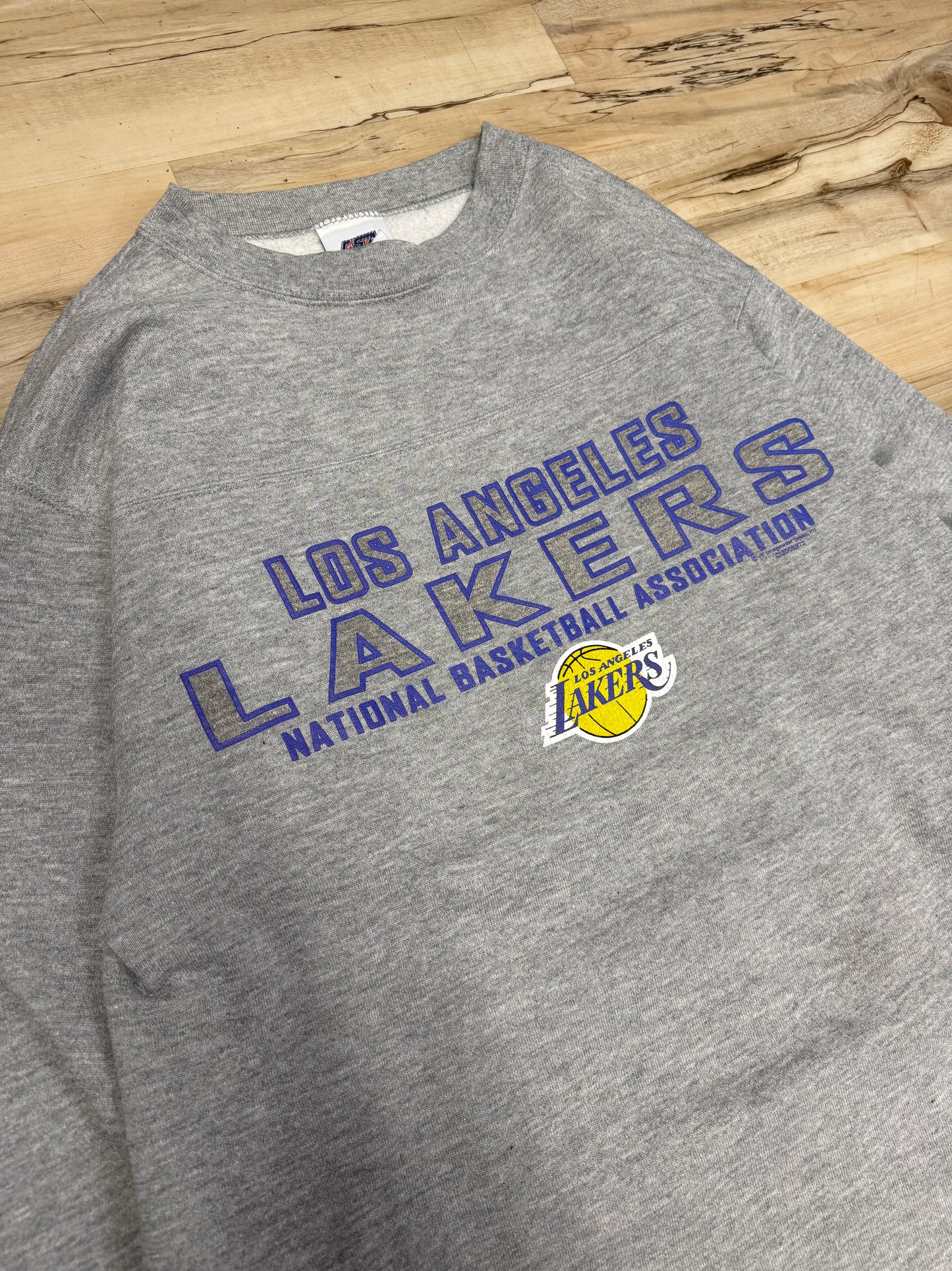 (L/XL) Vintage Los Angeles Lakers Crewneck