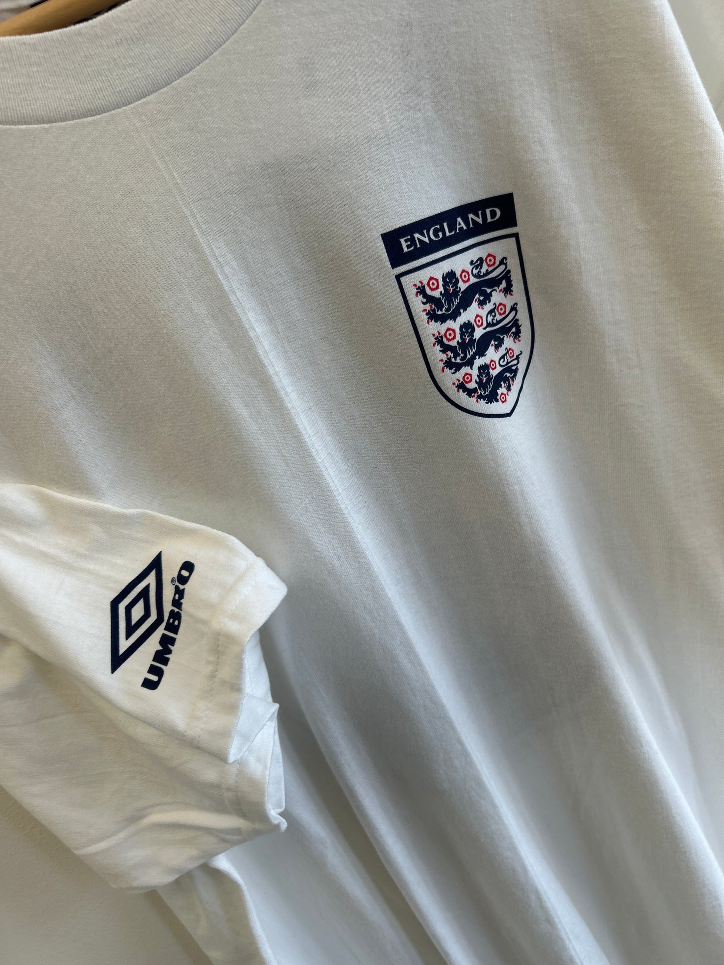(XL) Vintage England Crest Umbro Tee