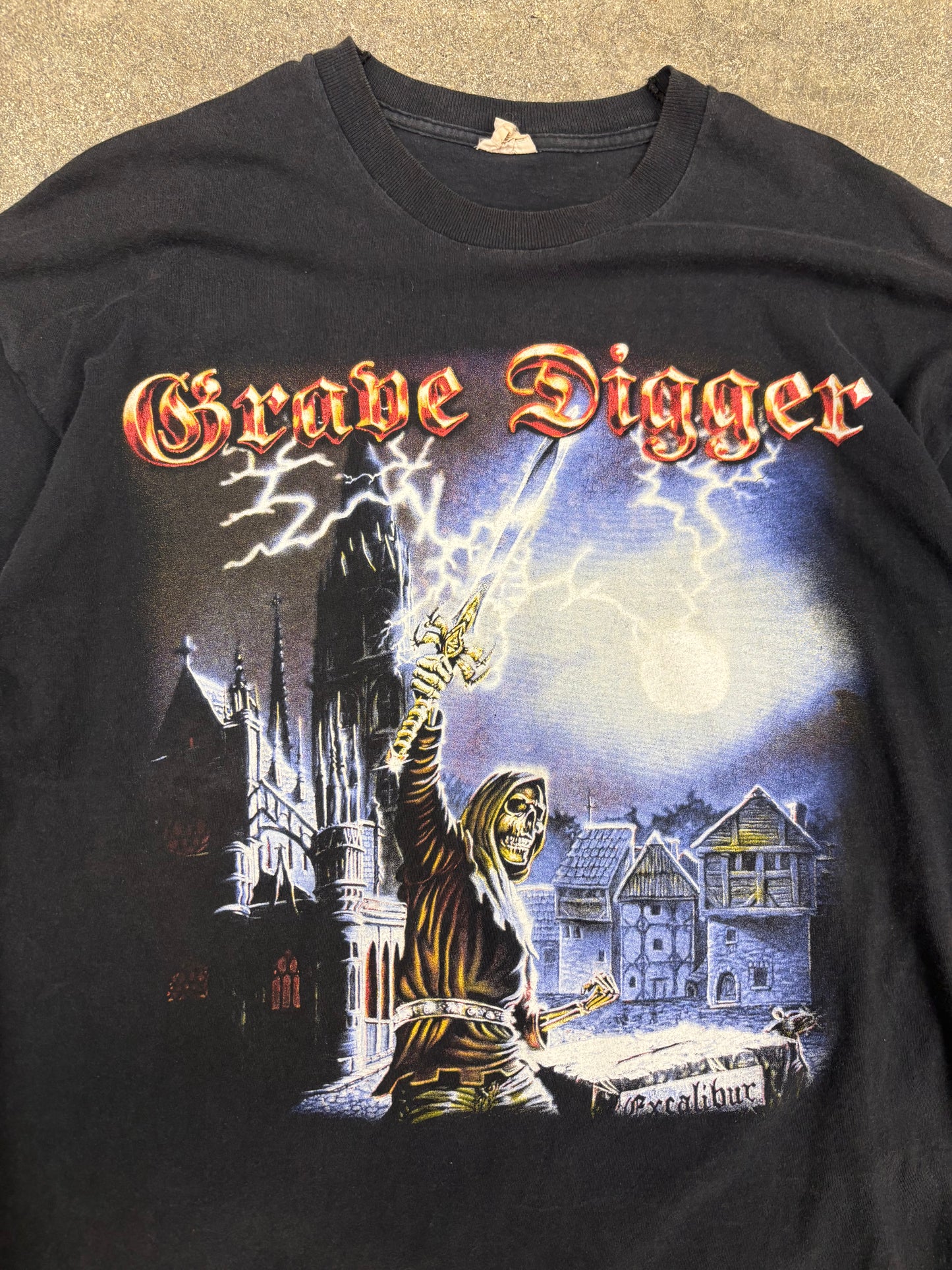 (L) Vintage 1999 Grave Digger Excalibur Band Tee Shirt