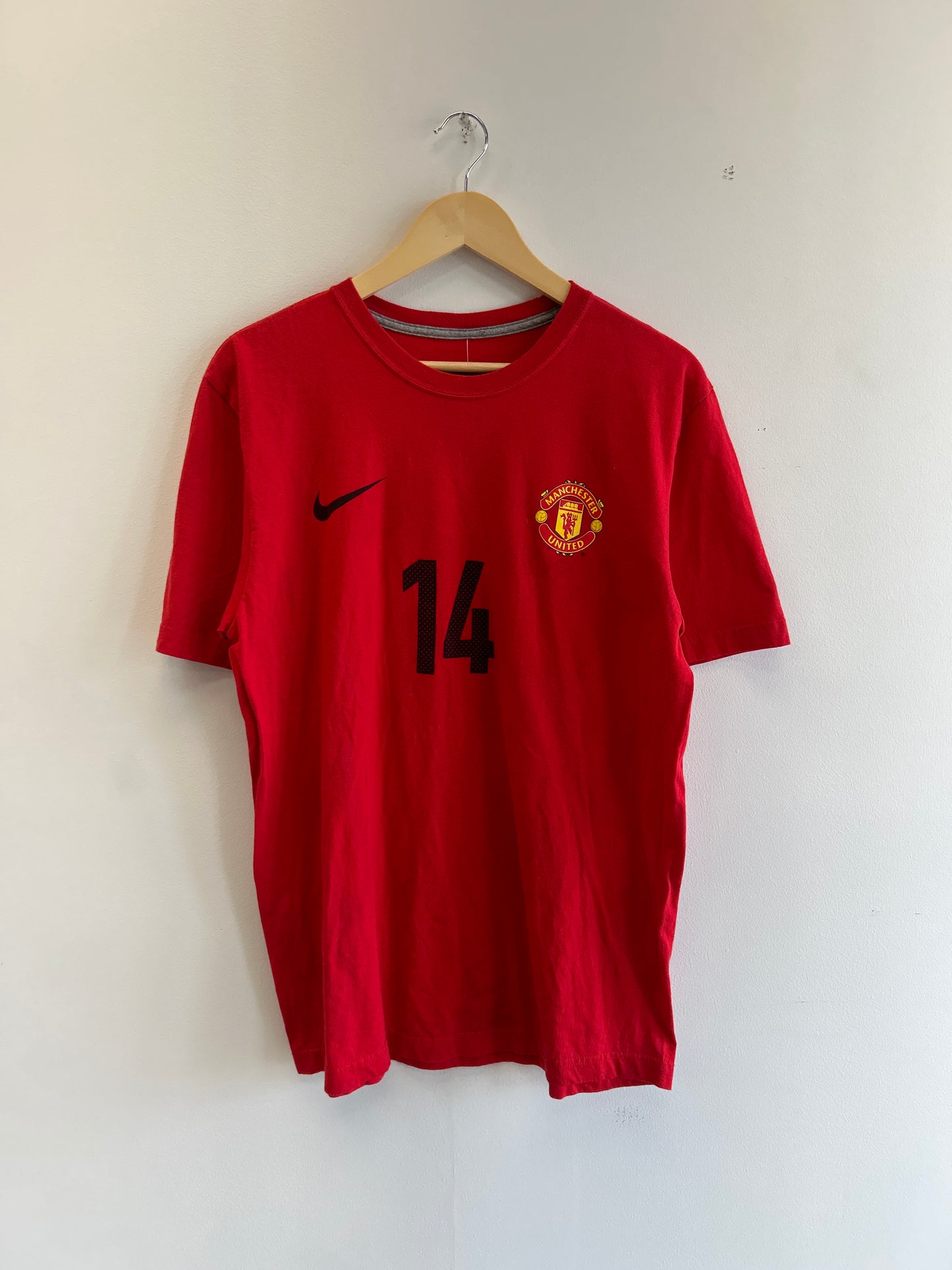 (M) Vintage Manchester United Chicharito nike shirt