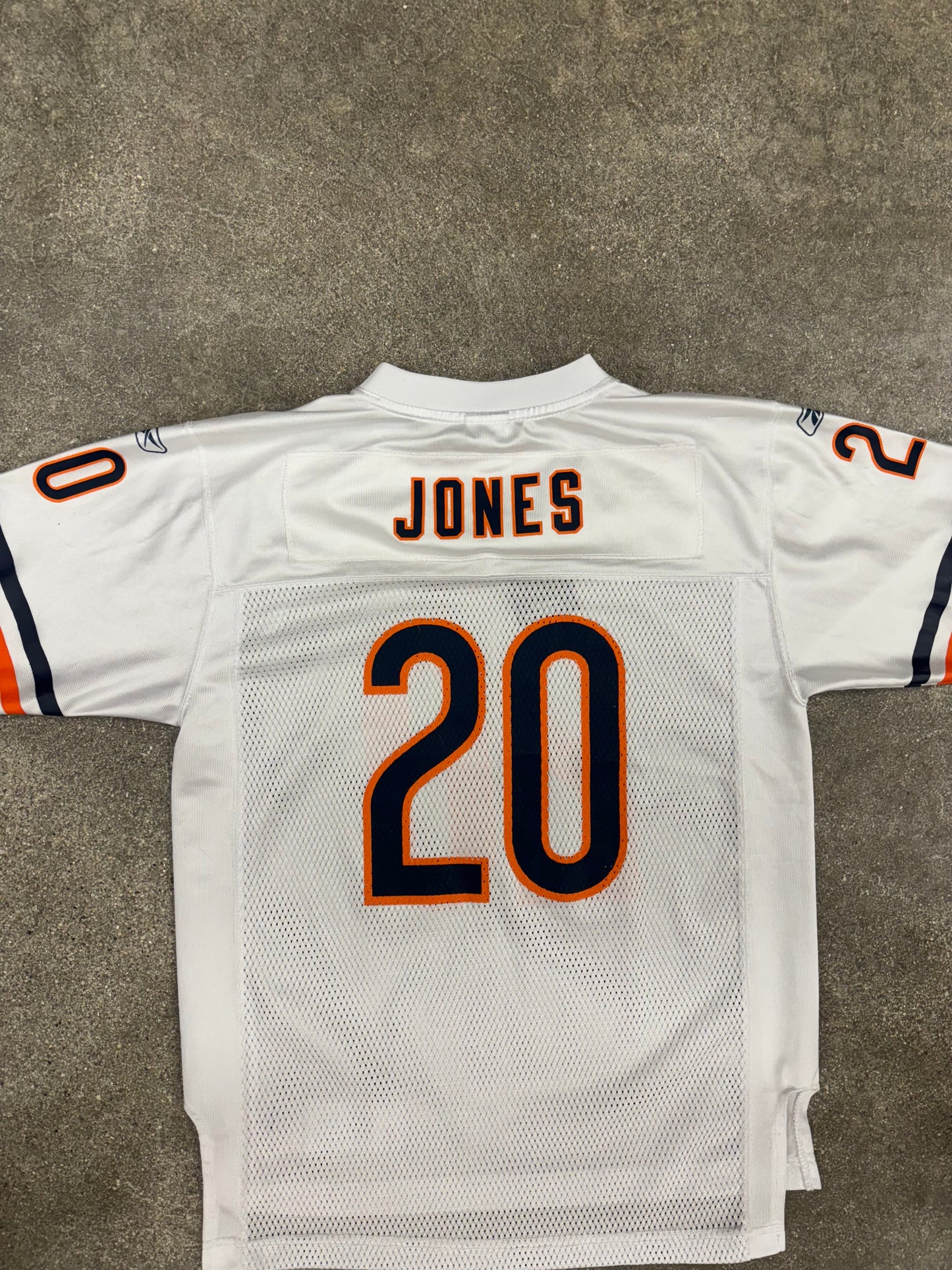 (S) Vintage 00s Reebok Chicago Bears Jones #20 White Jersey