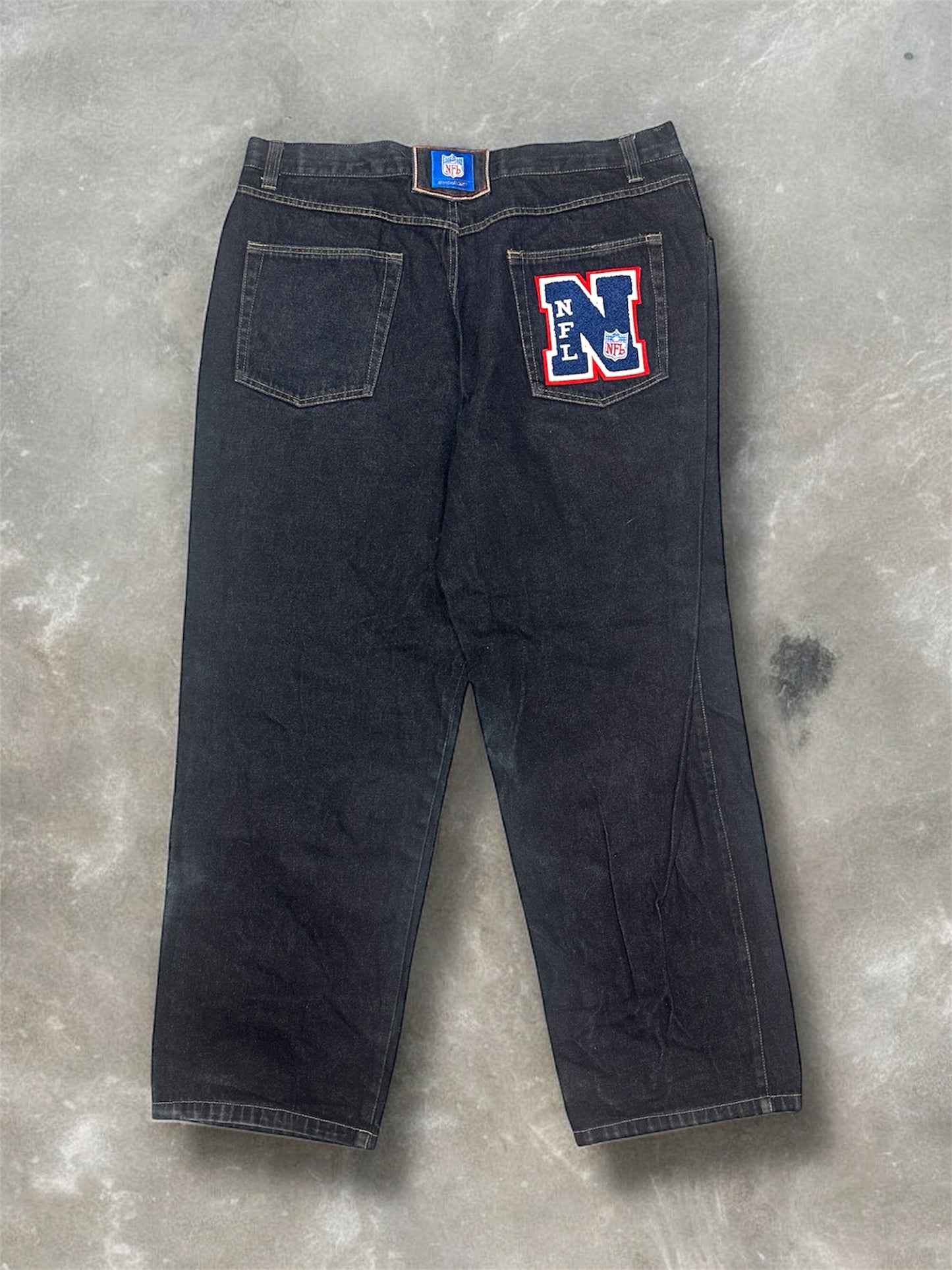 (40x32.5) Vintage Jeff Hamilton NFL Patch Jeans