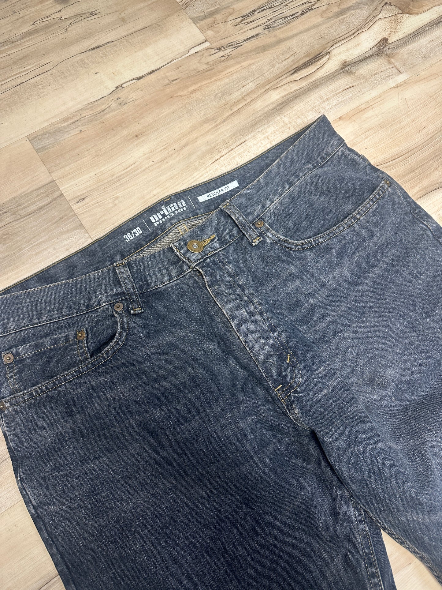 (36x30) Urban Pipeline Regular Fit Jeans