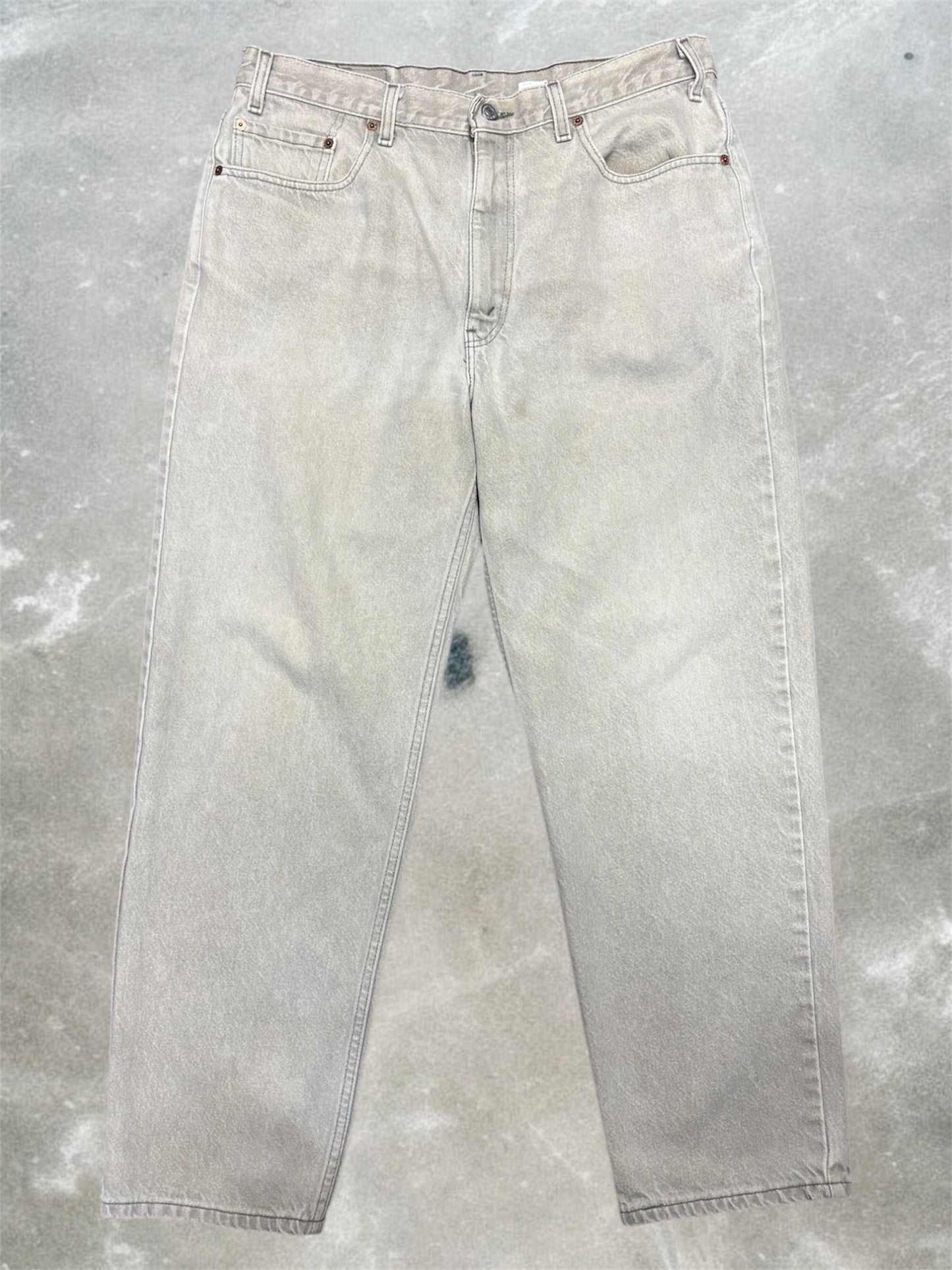 (36x29.5) Vintage 1999 Levi’s 550 Light Grey Faded Jeans