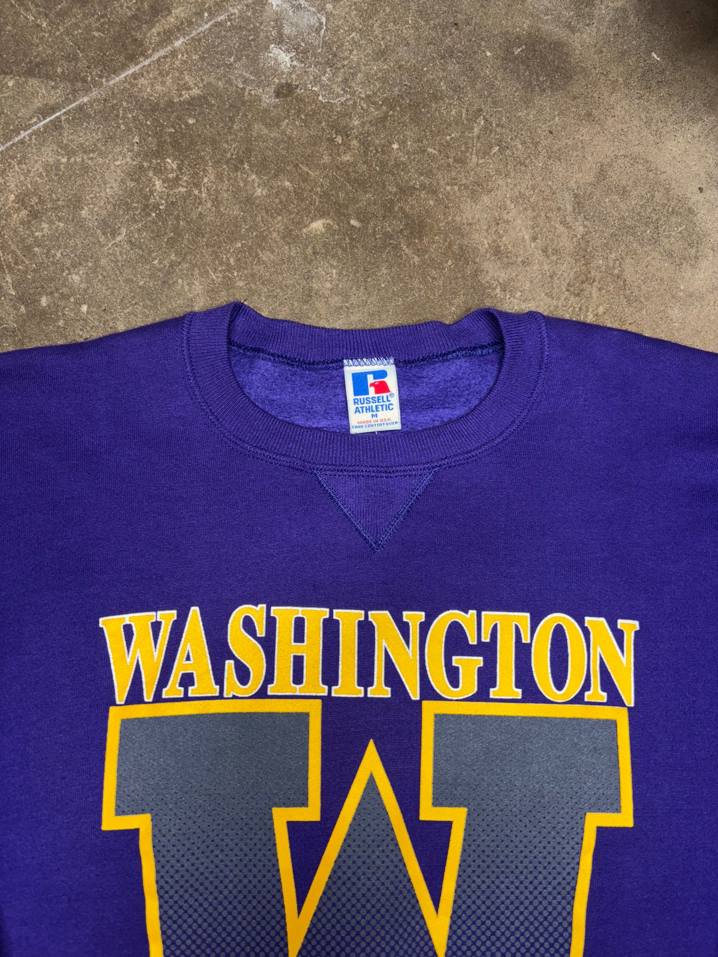 (M or L) Vintage 90s Russell Athletic University of Washington Huskies Purple Crewneck